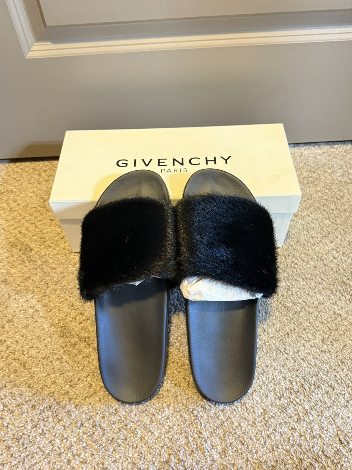 Givenchy Black Givenchy mink fur slides Size US 12 / EU 45 - 2 Thumbnail