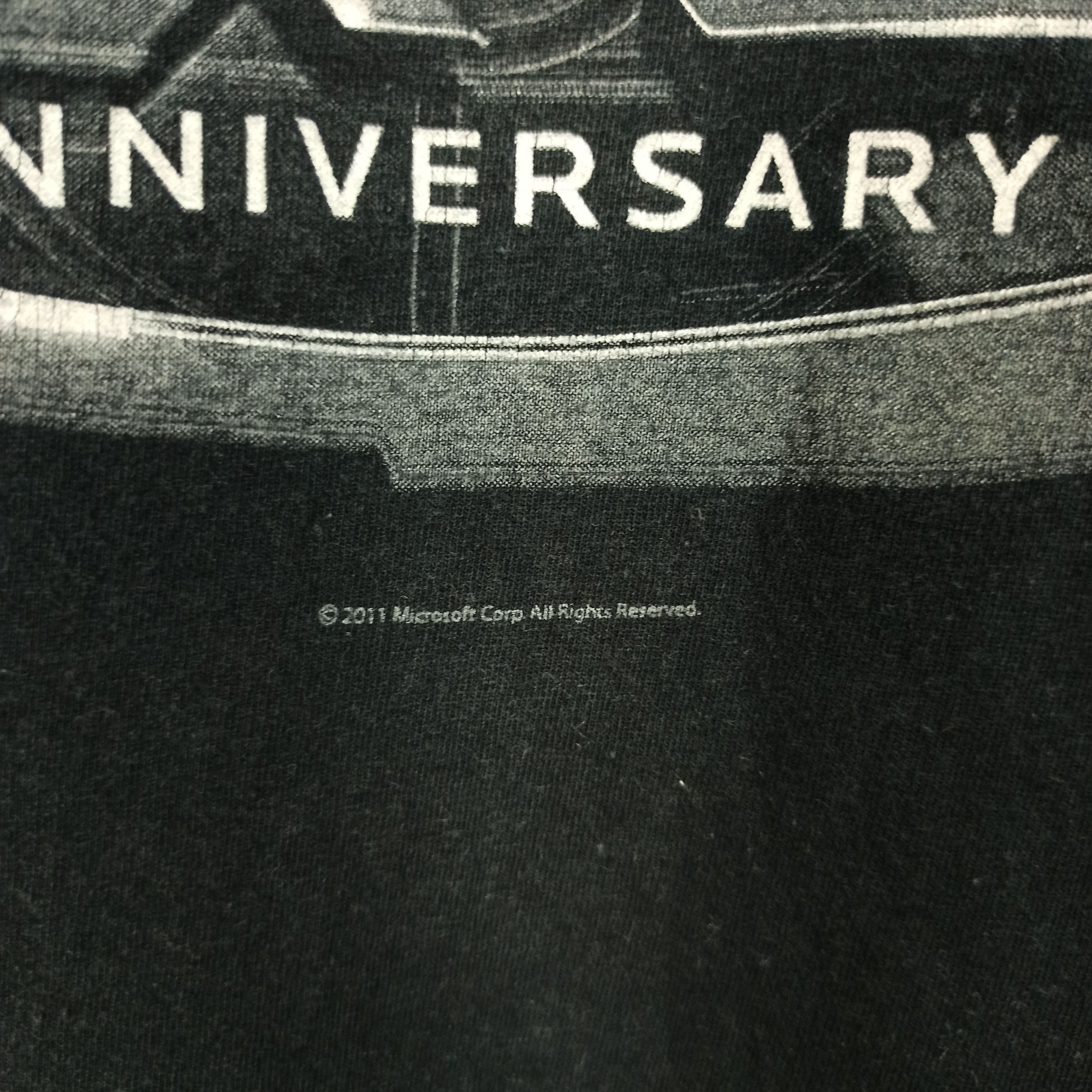 Halo Rare HALO Anniversary Game Playstaion/Xbox/Microsoft Tees Size US L / EU 52-54 / 3 - 3 Thumbnail