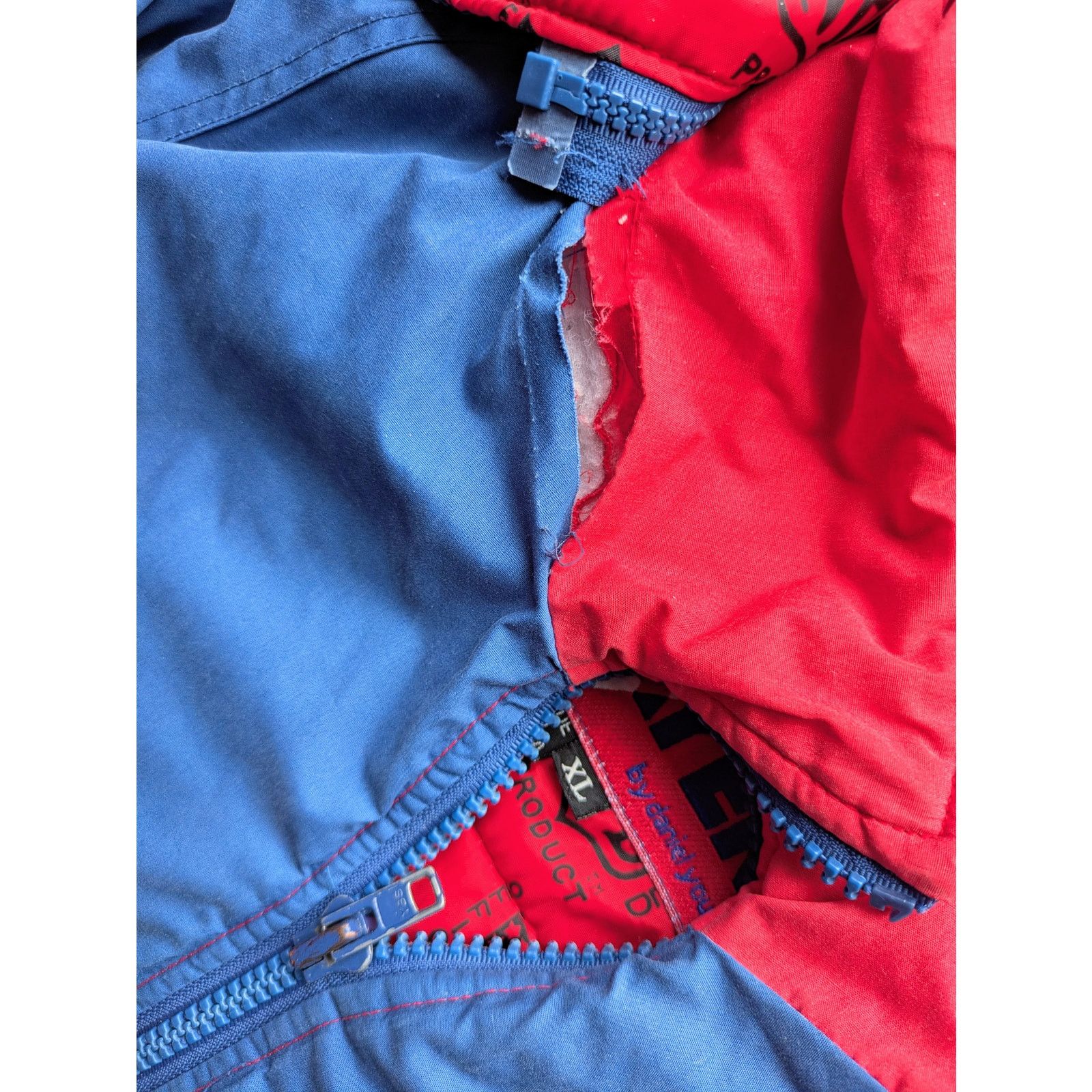 NFL × Pro Player Buffalo Bills 1994 75th puffer TAPE XL hood blue NFL vintage Size US XL / EU 56 / 4 - 5 Thumbnail
