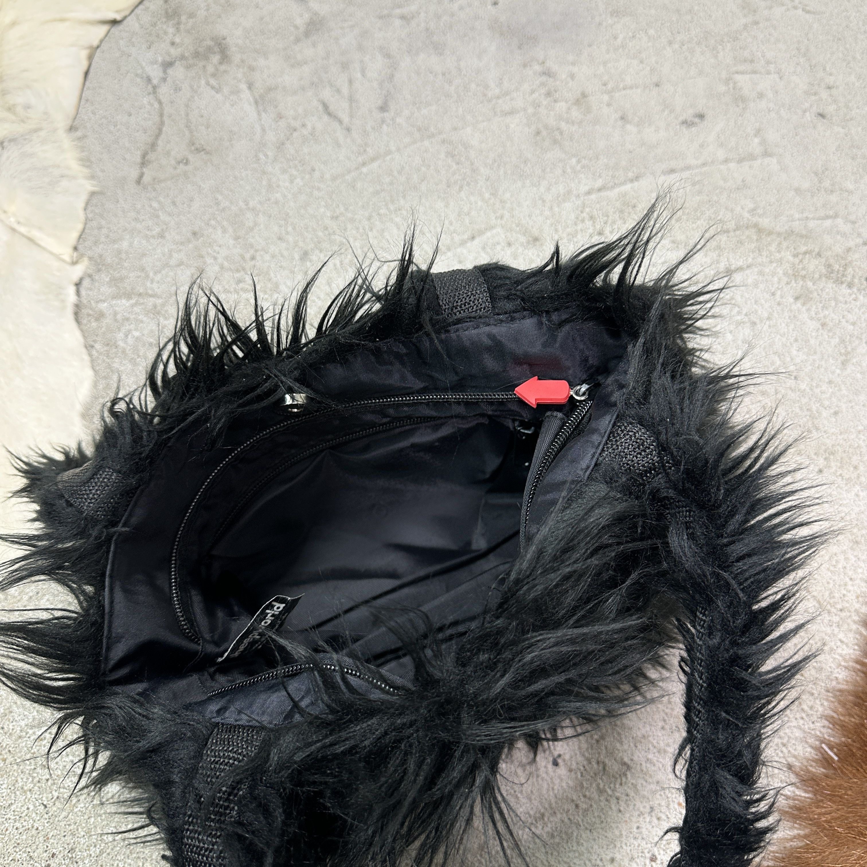 Vintage Vintage Avant Garde Fur Shoulder Bag Y2K Size ONE SIZE - 4 Thumbnail