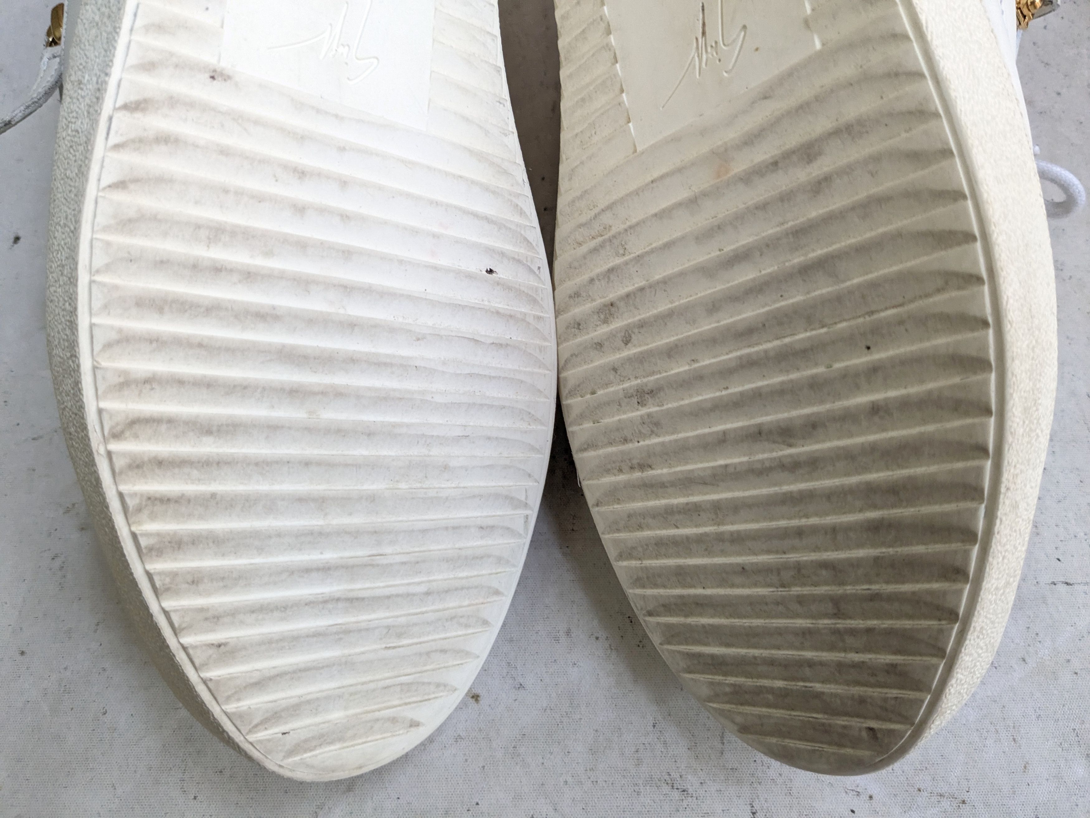 Giuseppe Zanotti Giuseppe Zanotti Sneakers White 10 43 Low Tops Leather Size US 10 / EU 43 - 15 Thumbnail