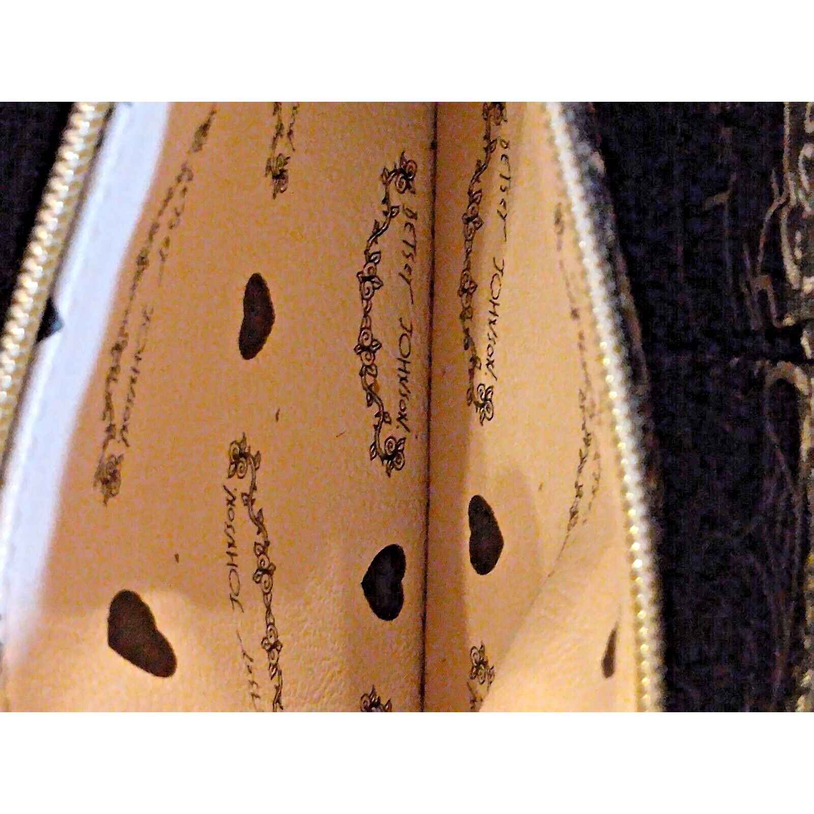 Betsey Johnson Betsey Johnson Women's Crossbdy Beige White Two Tone Leather Size ONE SIZE - 9 Thumbnail