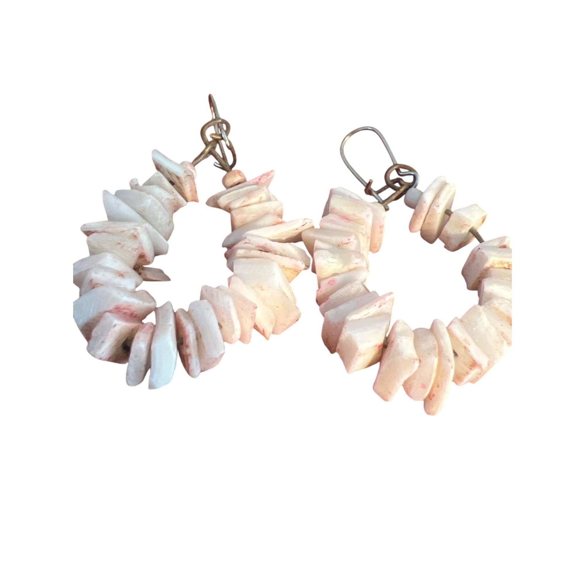 Other Vintage White Pink Puca Shell Dangle Earrings Kidney Hooks E Size ONE SIZE - 2 Thumbnail