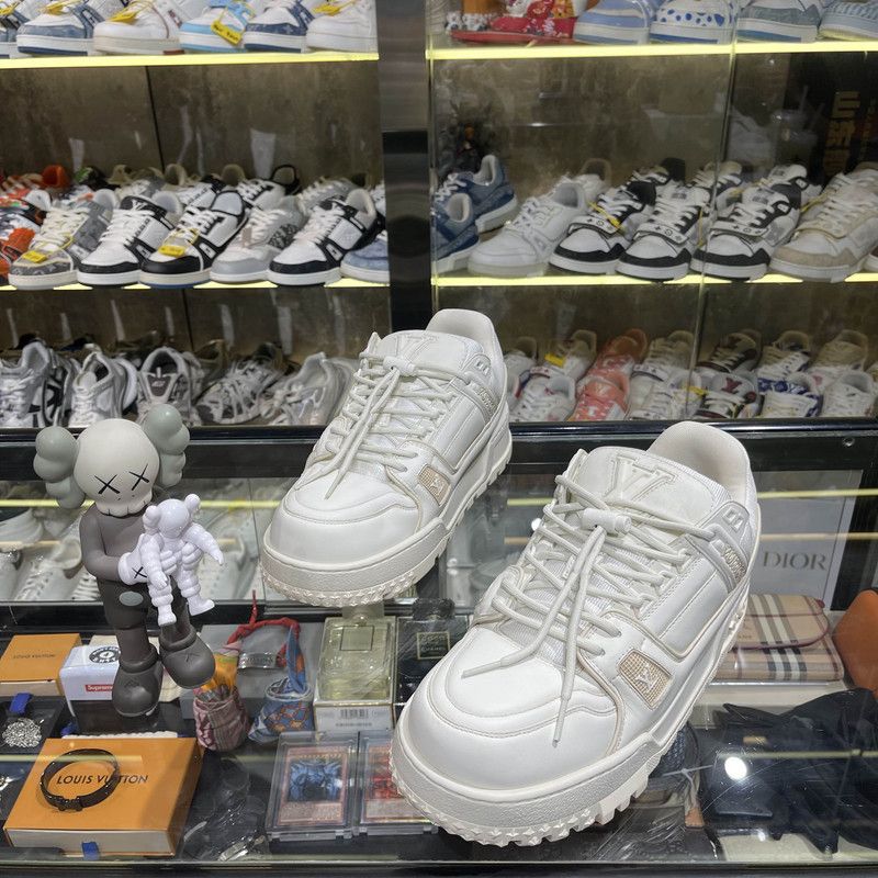 Louis Vuitton Louis Vuitton Trainer Maxi Low-Top Sneakers 0079 Size US 8 / EU 41 - 1 Thumbnail