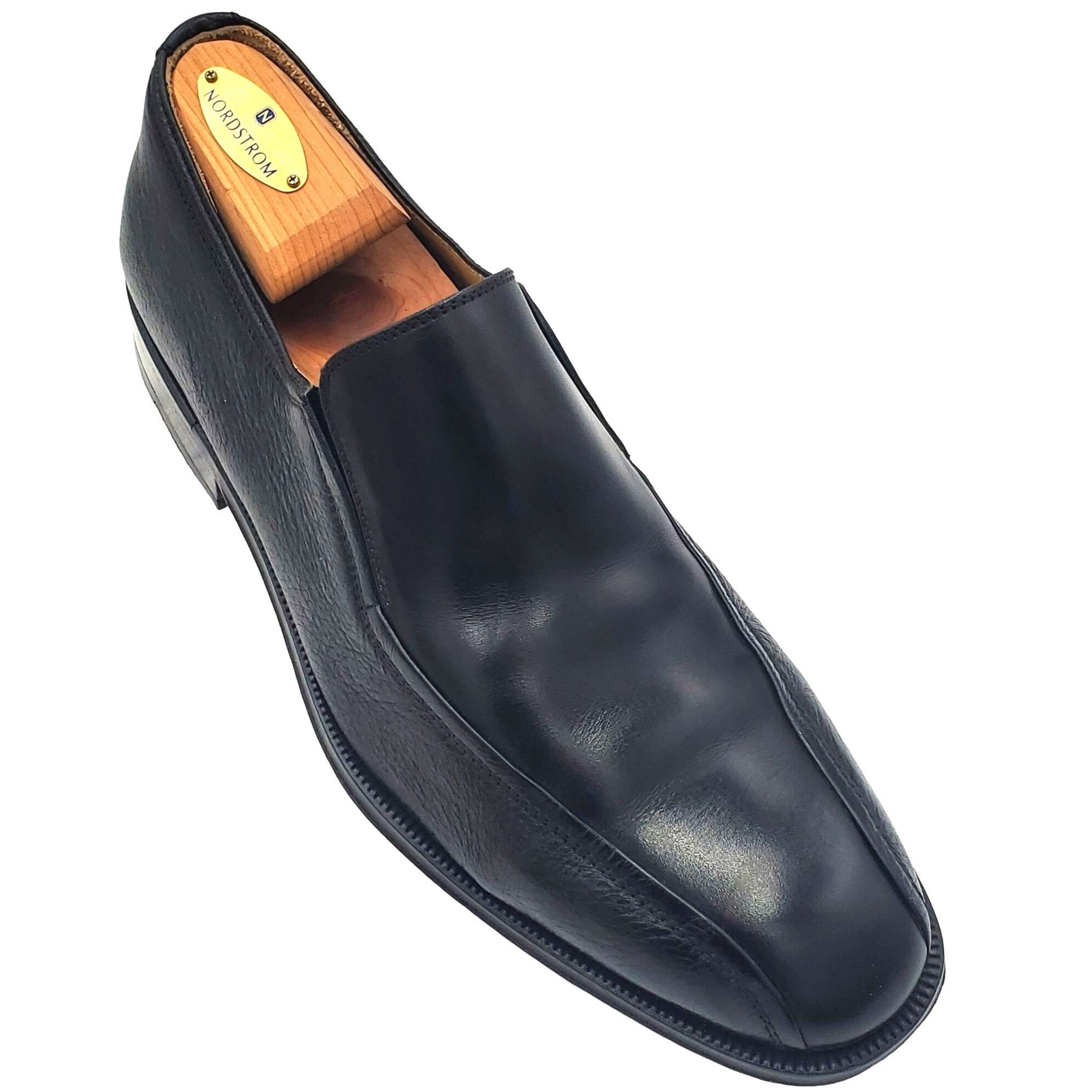 image of Spain Magnanni Men's Size 10 Black Leather Loafer Dress Shoe