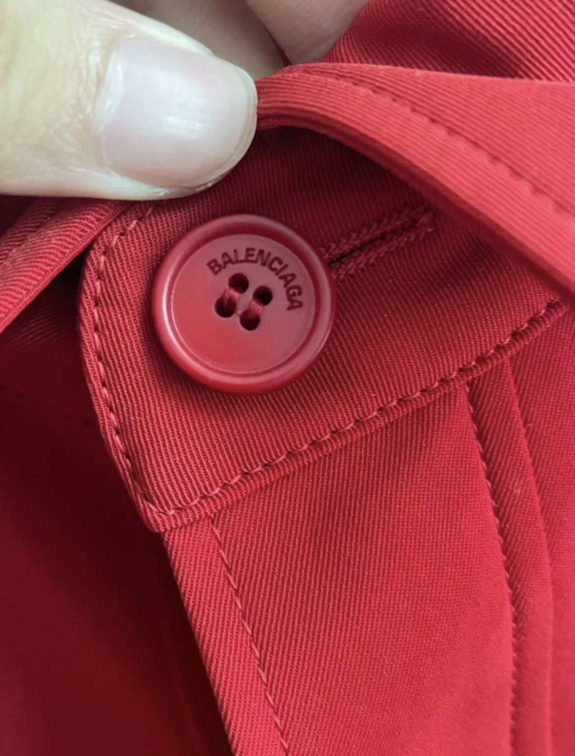Balenciaga Balenciaga 19ss red shirts Size US M / EU 48-50 / 2 - 4 Thumbnail
