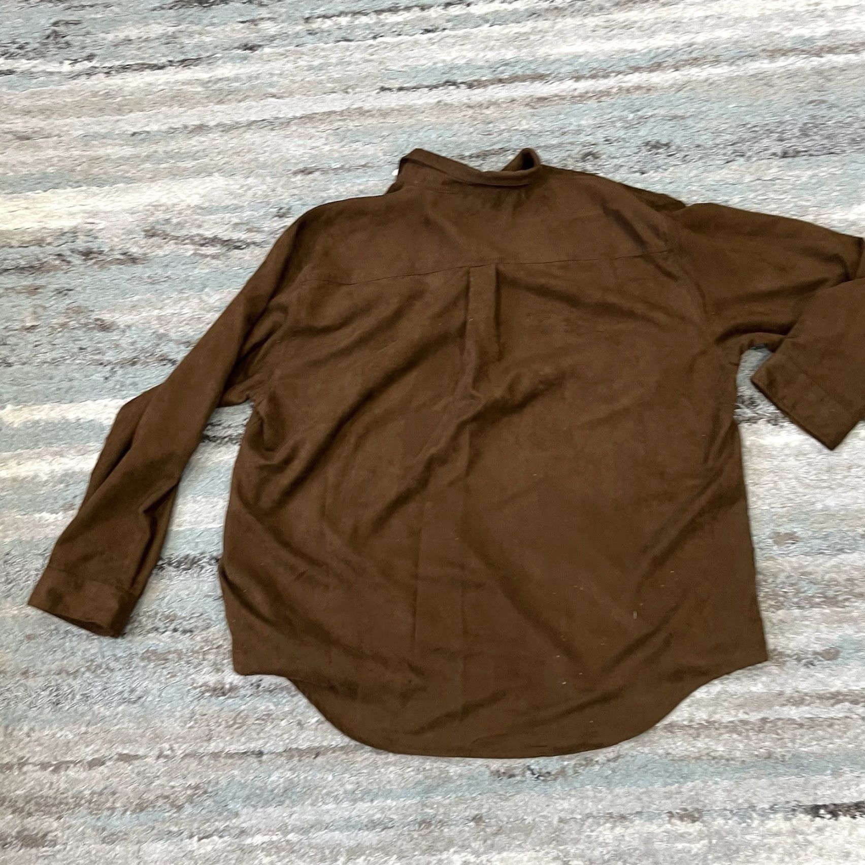 Vintage VINTAGE KnightsBridge Brown Button-Down Mens 3XL Long Sleeve Faux Suede Polyester New Size US XXL / EU 58 / 5 - 4 Thumbnail
