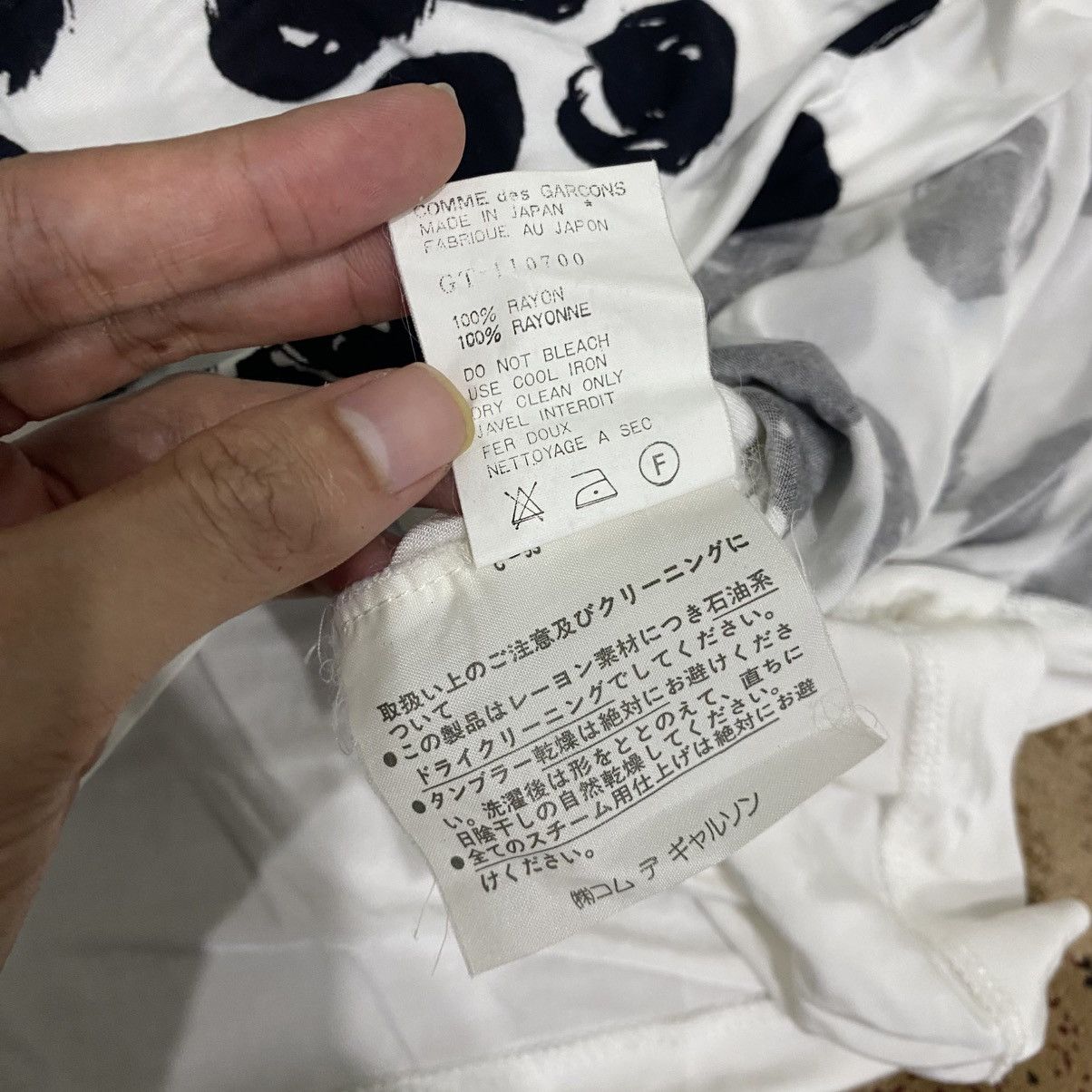 Comme des Garcons VINTAGE 1992 Comme Des Garçons Archive Polka Dot Tee Rayon Size US M / EU 48-50 / 2 - 11 Thumbnail