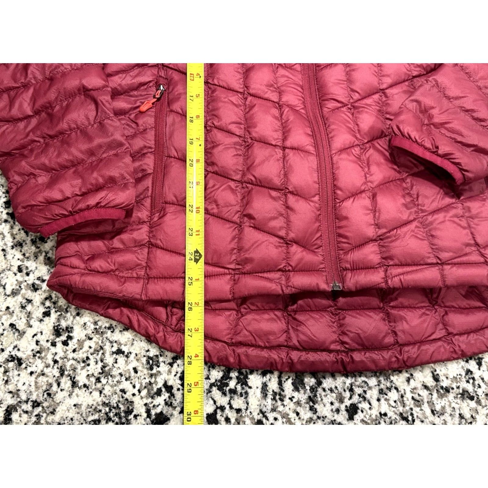Marmot Marmot Puffer Jacket Hooded Womens Large Red Thinsulate 3M Quilted Zip Neck Pocket Lightweight Packable Casual Travel Autumn Winter Spring Size L / US 10 / IT 46 - 3 Thumbnail