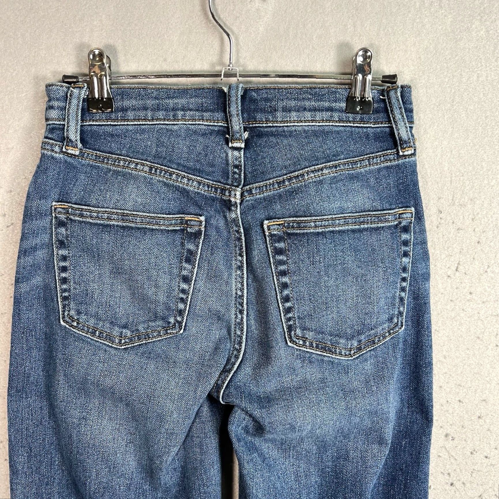 Uniqlo VINTAGE Uniqlo Jeans Womens 23 Blue Medium Wash Stretch Cotton Blend Slim Leg Denim Tapered Pants Womens 23 in Blue Jeans Size 40" / US 18 - 7 Thumbnail