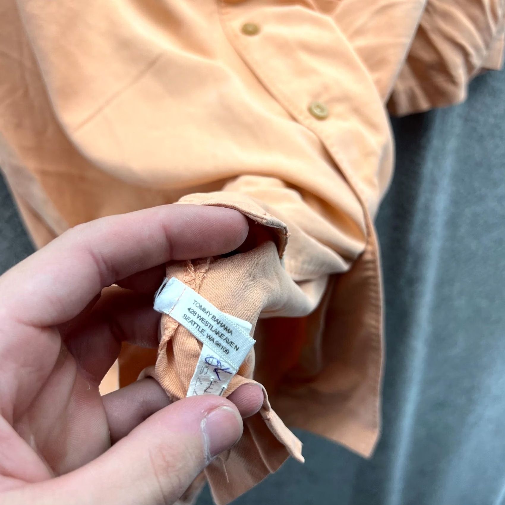 Tommy Bahama VINTAGE Tommy Bahama Shirt Men XL Orange Silk Button-Up Preppy Casual All Seasons Short Sleeve Size US XL / EU 56 / 4 - 4 Thumbnail