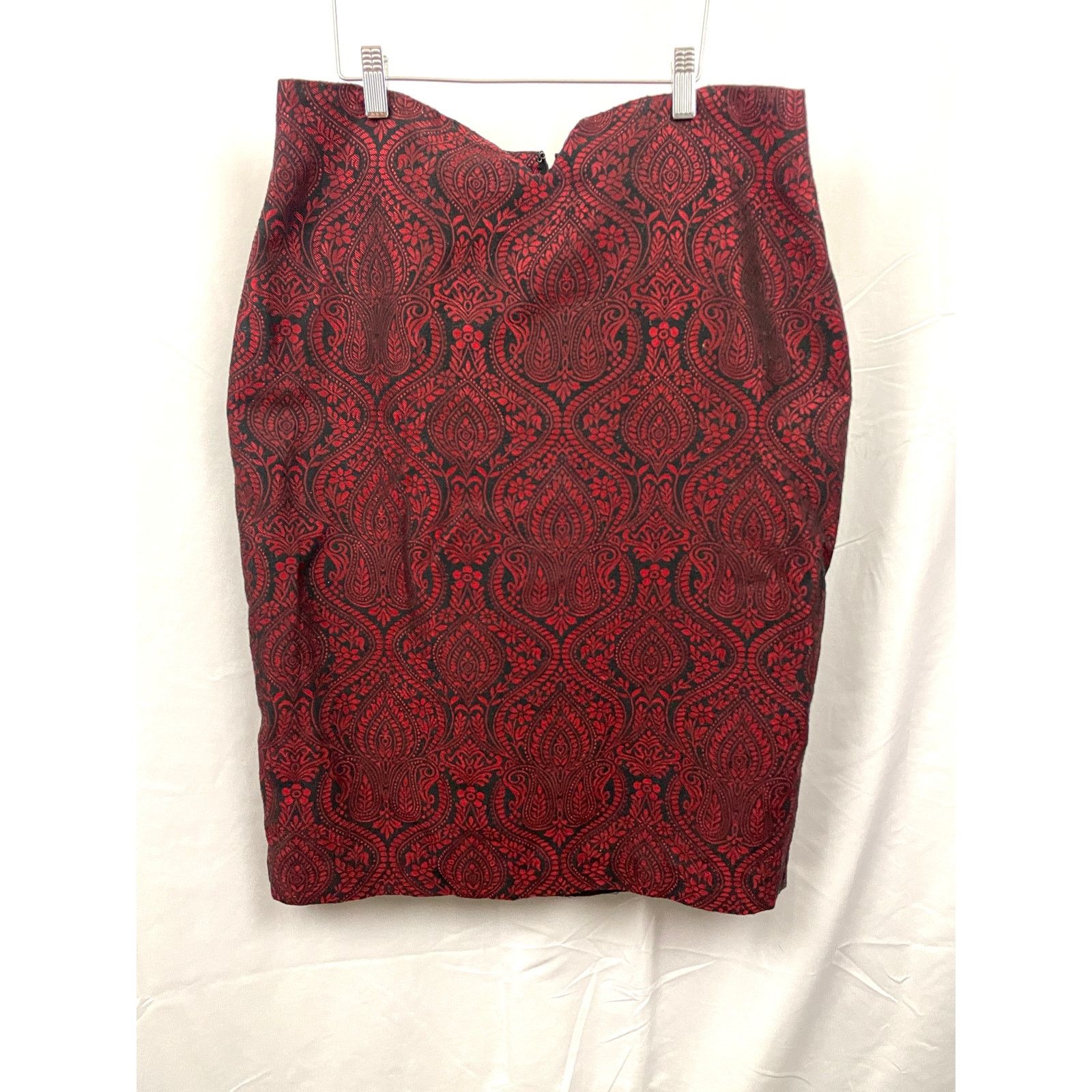 Worthington Worthington Red Paisley Pencil Skirt Sz 14 Lined Business Size 36" / US 14 / IT 50 - 6 Thumbnail