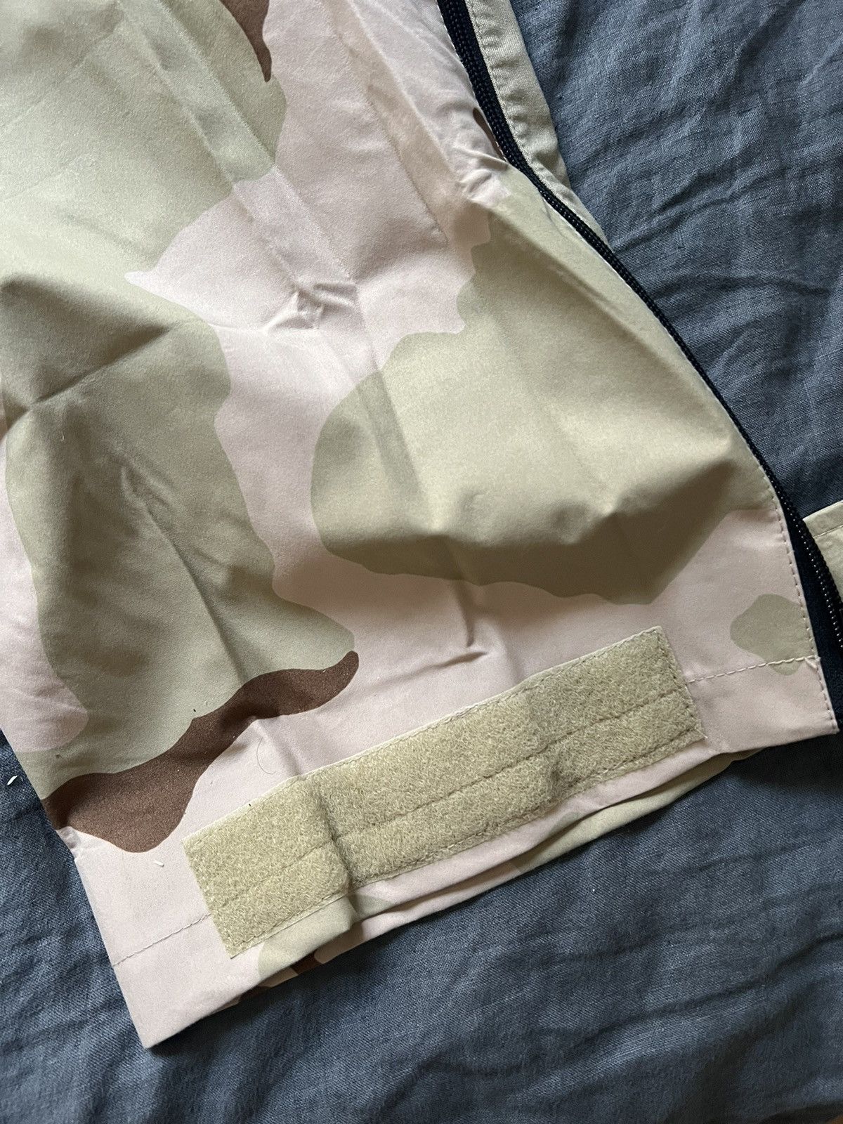 Vintage Vintage Desert Camo Gore-Tex Pants Size US 30 / EU 46 - 4 Thumbnail