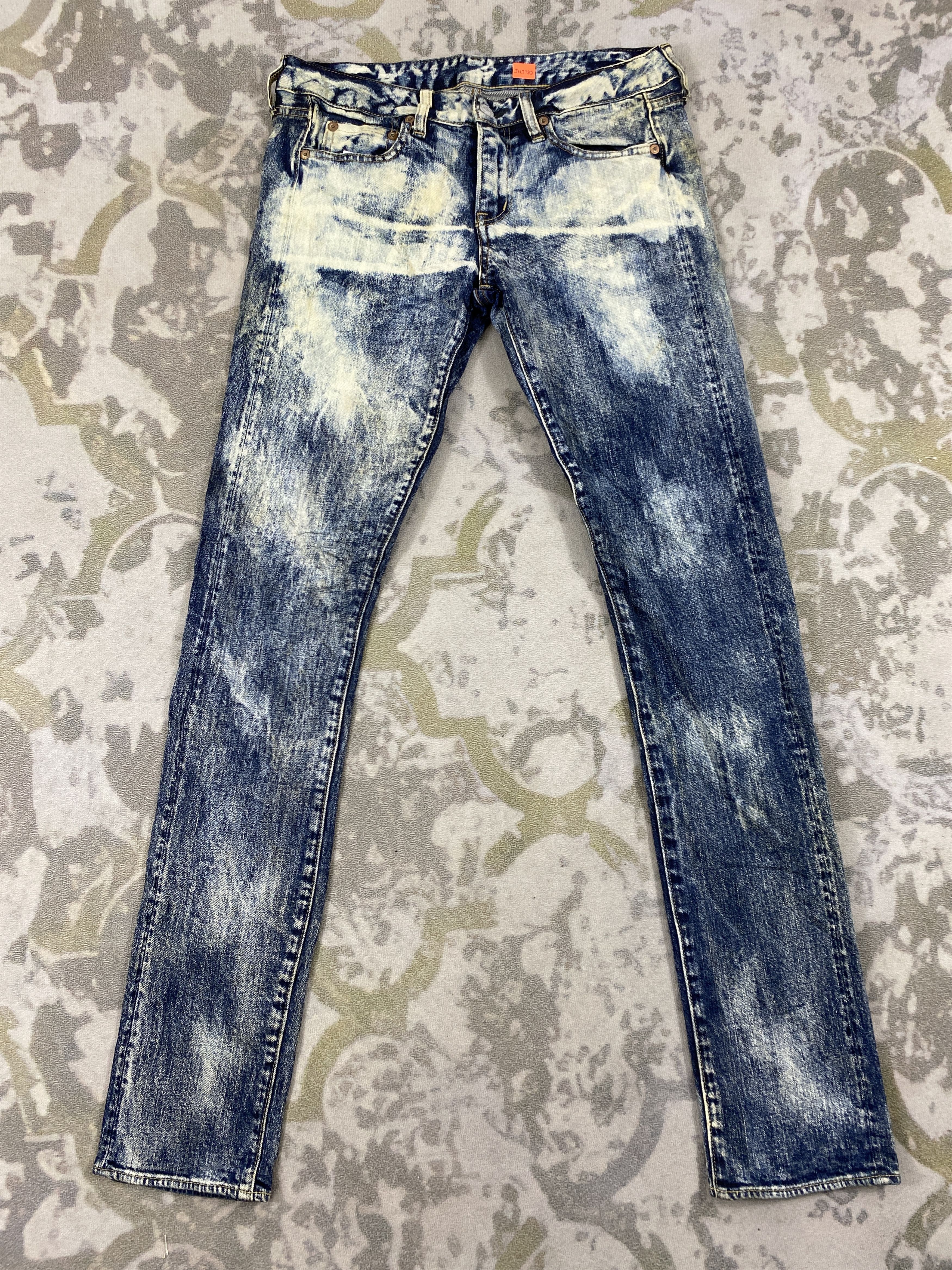image of Hype Vintage Redline Go To Hollywood Acid Wash 31X33 Denim-Jn3782, Men's