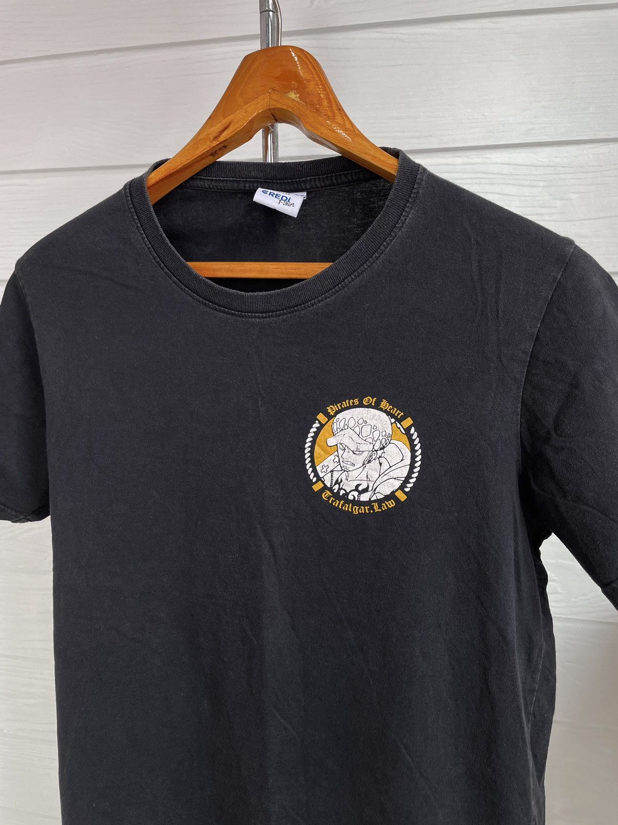Anime × Japanese Brand × One Piece VINTAGE TRAFALGAR D. WATER LAW ONE PIECE T-SHIRT Size US M / EU 48-50 / 2 - 3 Thumbnail
