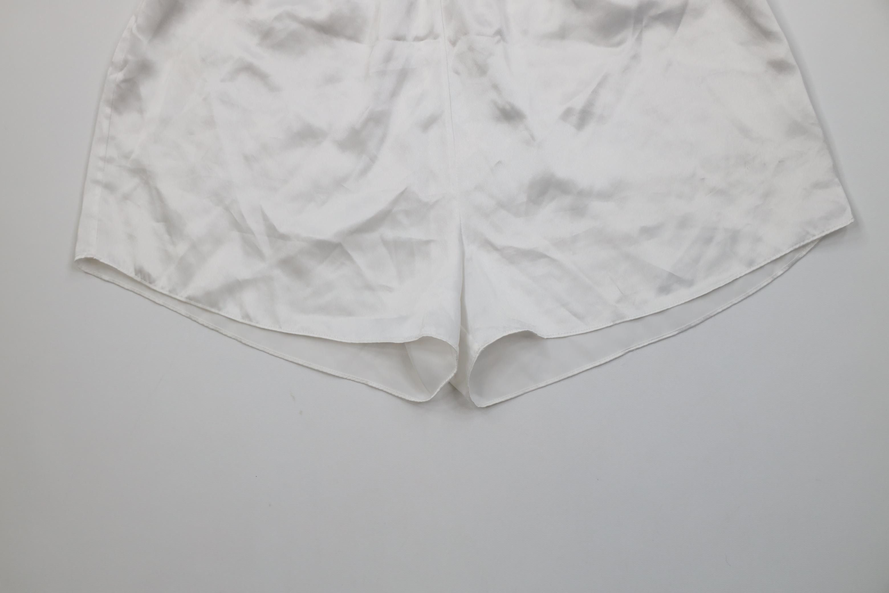 Victoria's Secret Vintage 90s Victoria's Secret Polyester Pajamas Shorts White Size 30" / US 8 / IT 44 - 4 Thumbnail