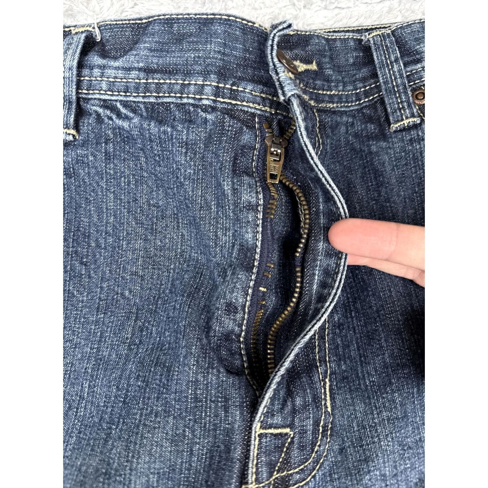 Phat Farm Phat Farm Jeans Mens 36x33 Blue Denim Eagle Graphic Back Pocket Streetwear Jeans Size US 36 / EU 52 - 6 Thumbnail