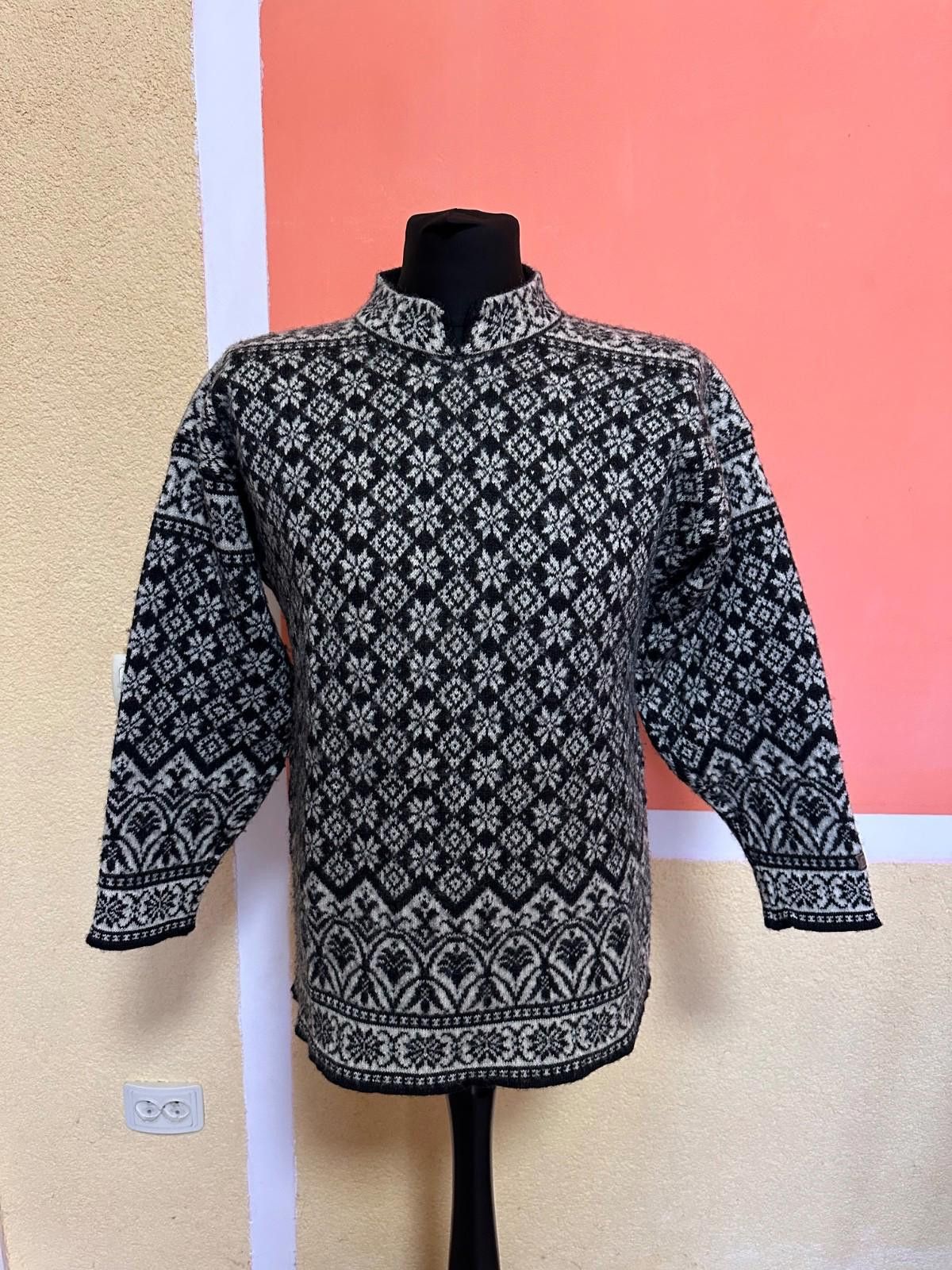 Dale Of Norway DALE OF NORWAY HARDKNITTED WOOL size L MENS Size US L / EU 52-54 / 3 - 1 Thumbnail