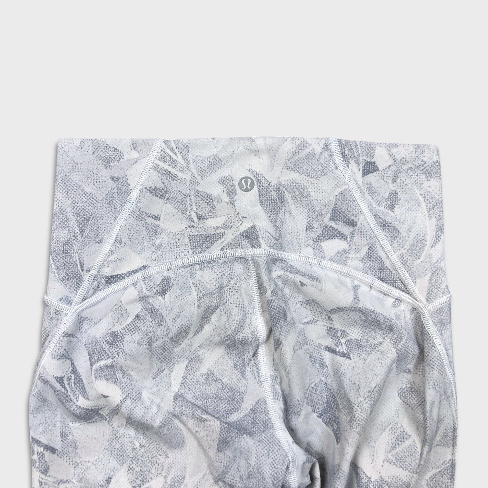 Lululemon Lululemon Train Times Crop 21" Size 6 High Rise Yoga Legging Size 28" / US 6 / IT 42 - 6 Thumbnail