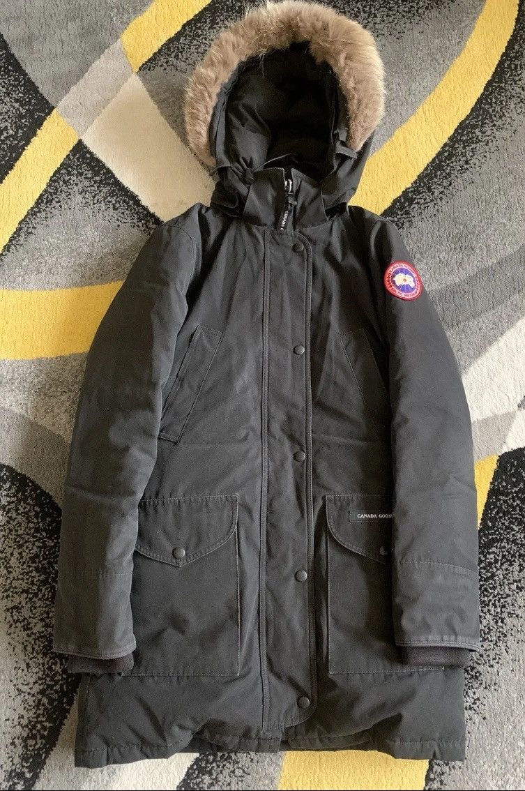 image of Canada Goose Trillium Parka Jacket in Black, Women's (Size Small)