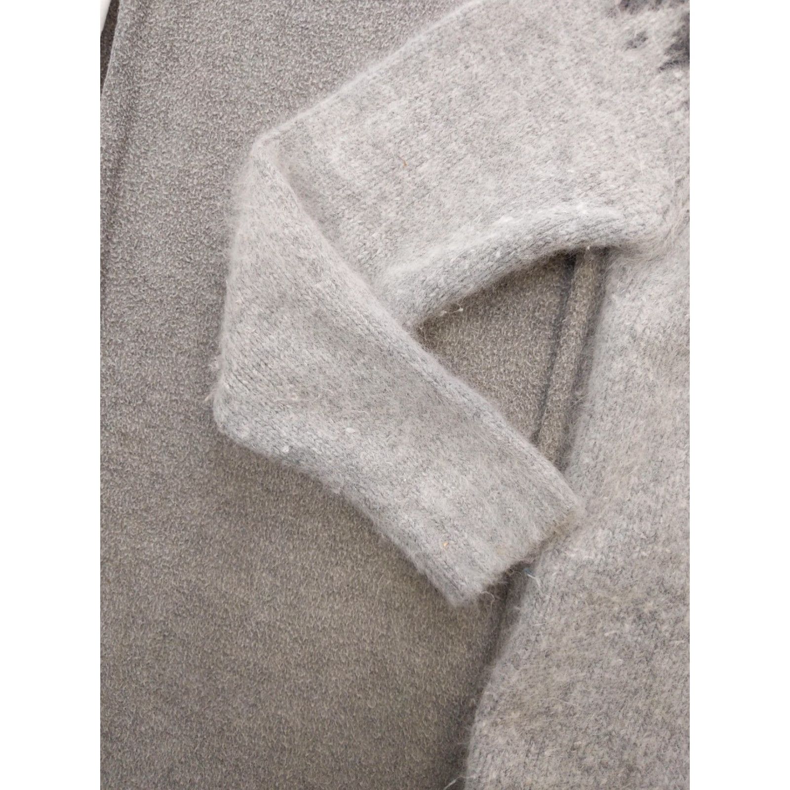 Vintage VINTAGE White Stag Sweater Womens Small Gray Fair Isle Angora Wool Pullover 90s Crew Neck Knit Heavyweight Casual Wool Women Small Size S / US 4 / IT 40 - 3 Thumbnail