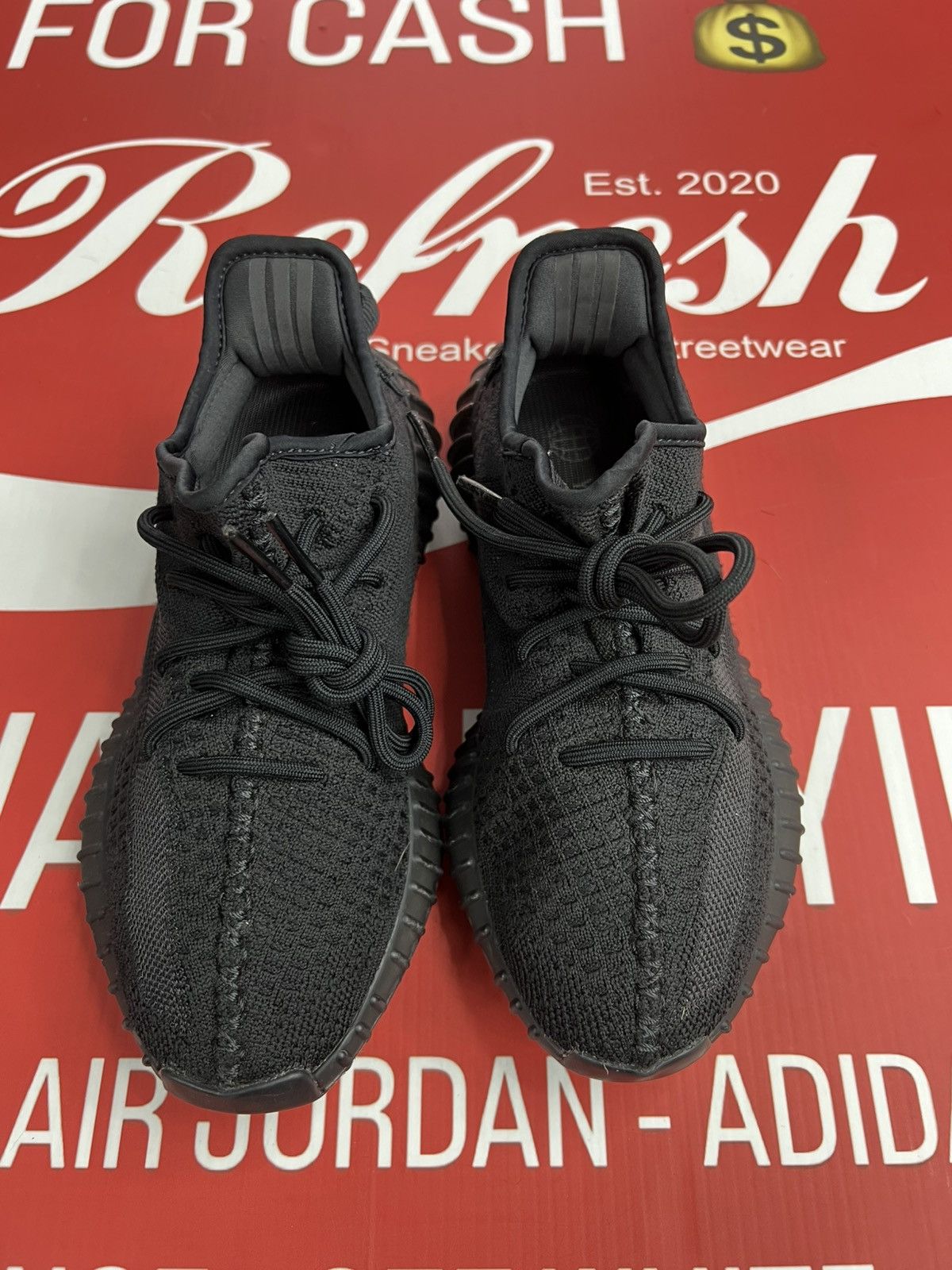 Adidas Adidas Yeezy 350 Boost Onyx Size 6.5Y (HQ4540) Size US 6.5 / EU 39-40 - 4 Thumbnail