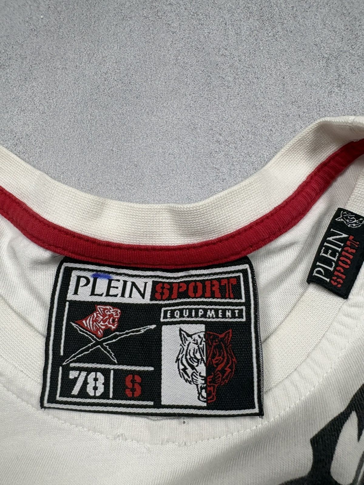 Philipp Plein Philipp Plein Sport White Twin Tiger Graphic AOP T-Shirt Y2K Size US S / EU 44-46 / 1 - 11 Thumbnail