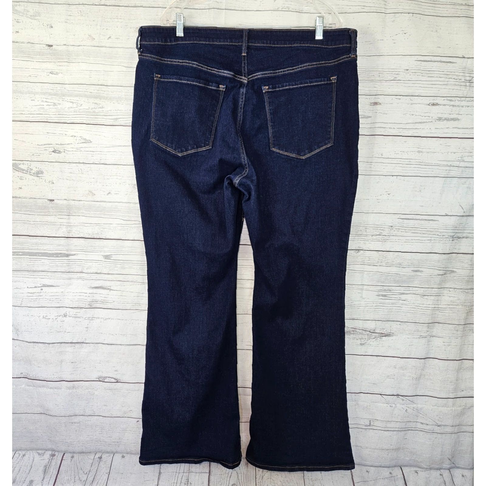 Old Navy **Womens Old Navy Wow Flare Jeans Size 18 Blue High Rise** User: **Womens Old Navy Wow Flare Jeans Size 18 Blue High Rise** Size 40" / US 18 - 3 Thumbnail