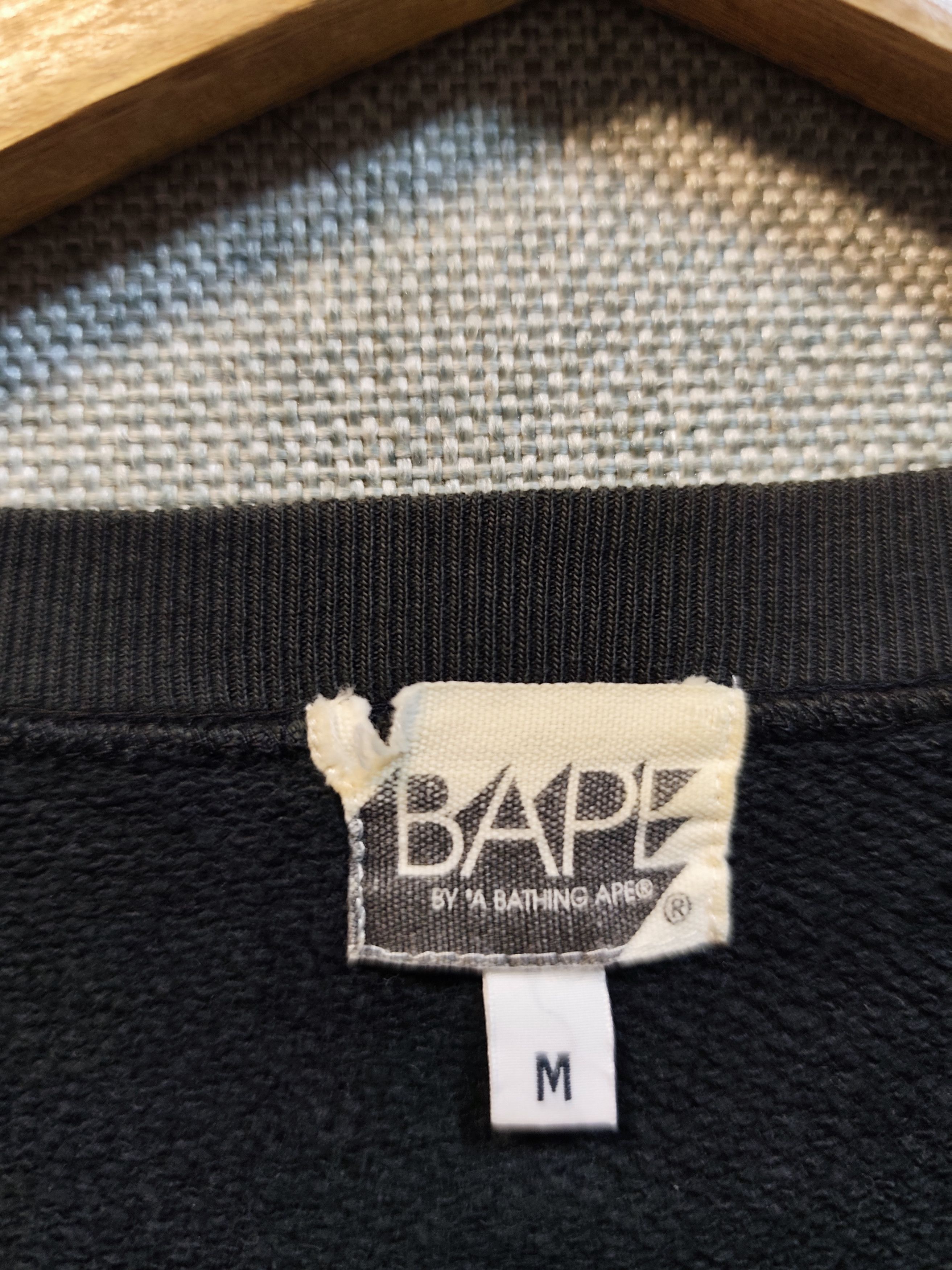 Bape × Kaws 2005 Bape x Kaws Crewneck Size US M / EU 48-50 / 2 - 6 Thumbnail
