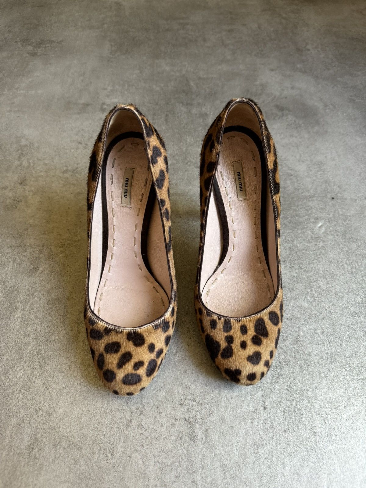 Miu Miu Cheetah print Pony hair Leather Pumps sold heels Size 8.5