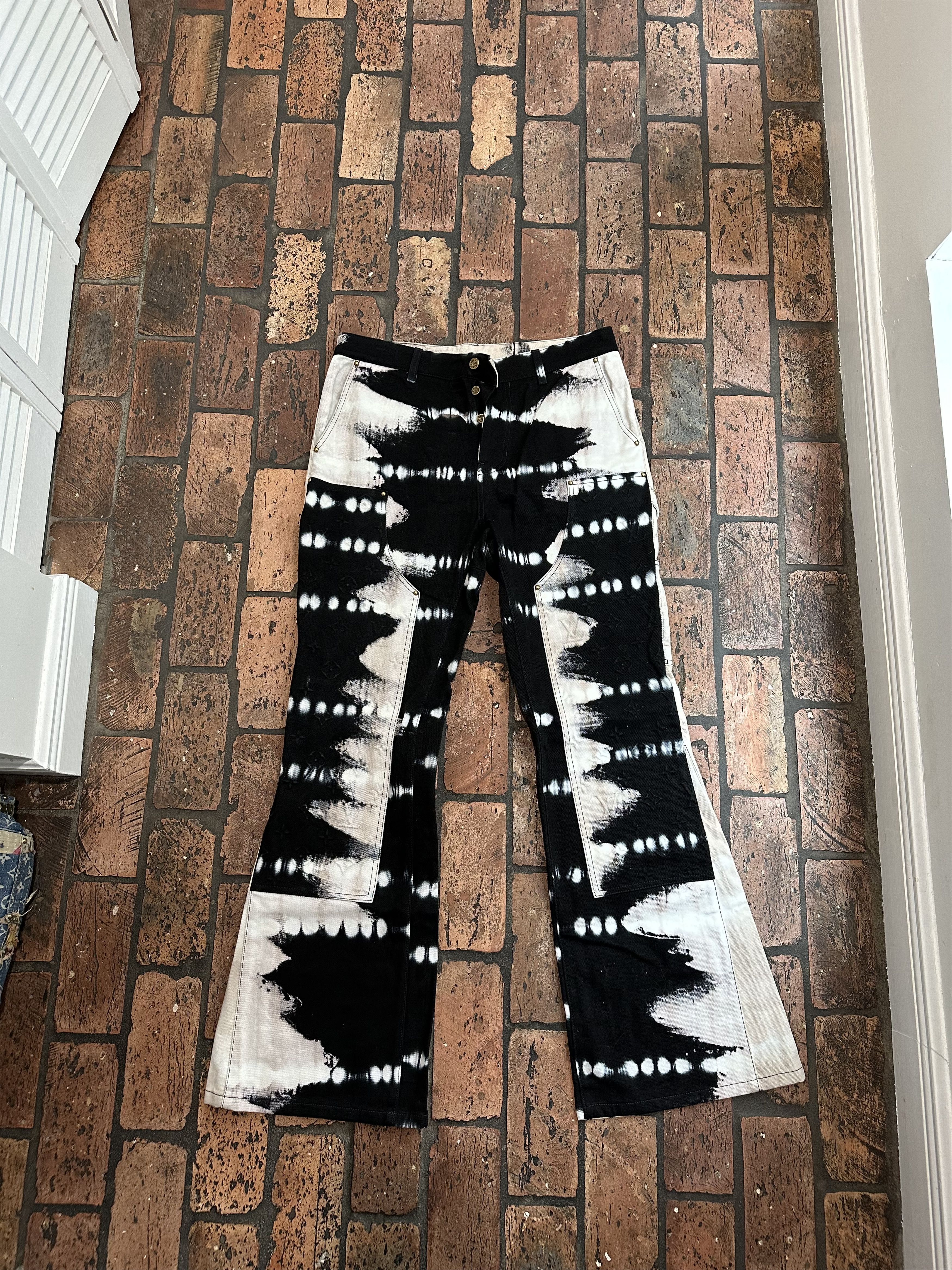 Louis Vuitton Louis Vuitton Tie Dye Carpenter Pants Size US 34 / EU 50 - 1 Thumbnail