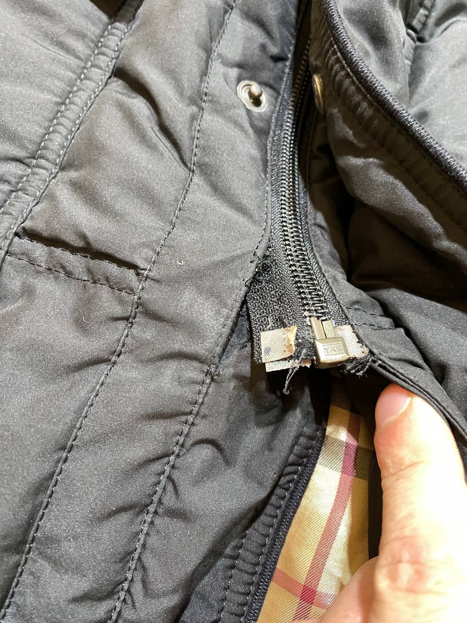 Burberry Burberry Jacket Men Nova Check Puffer Parka Bomber Coat Size US XL / EU 56 / 4 - 18 Thumbnail