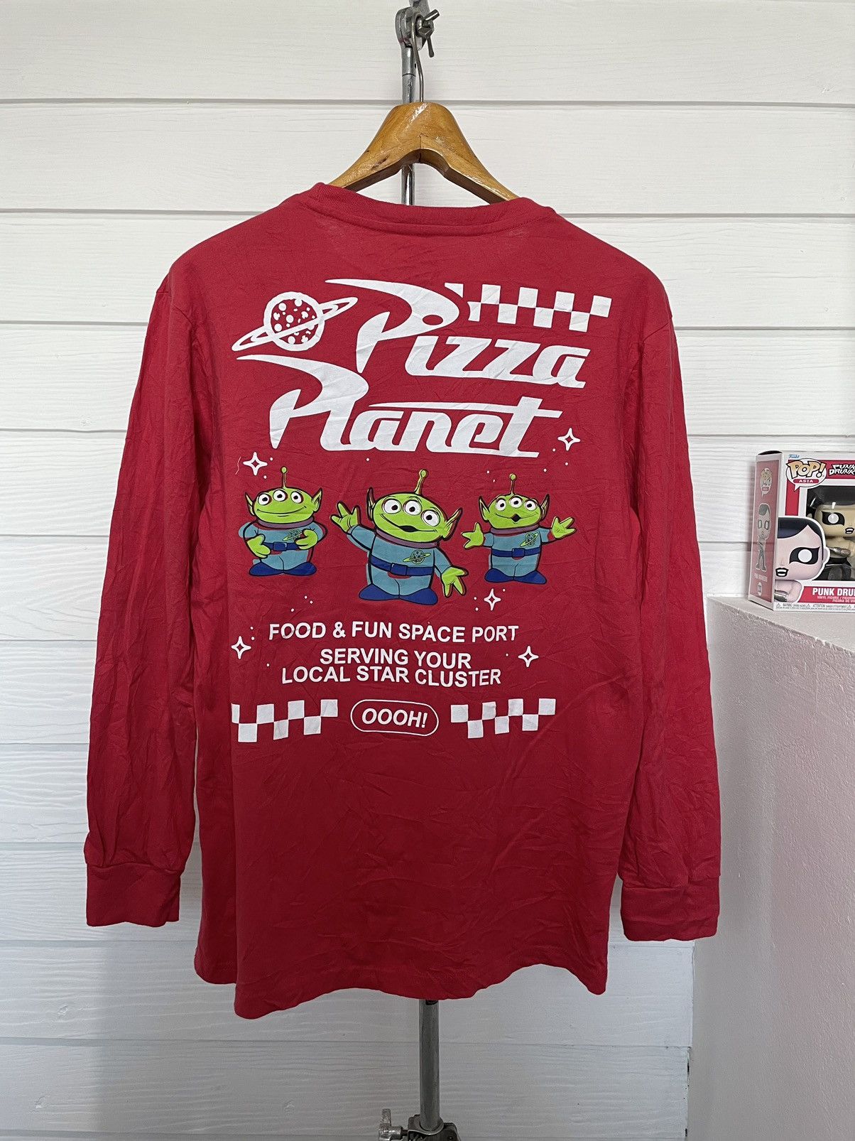 Disney LITTLE GREEN MEN PIZZA PLANET TOY STORY LONG SLEEVE Size US L / EU 52-54 / 3 - 2 Thumbnail