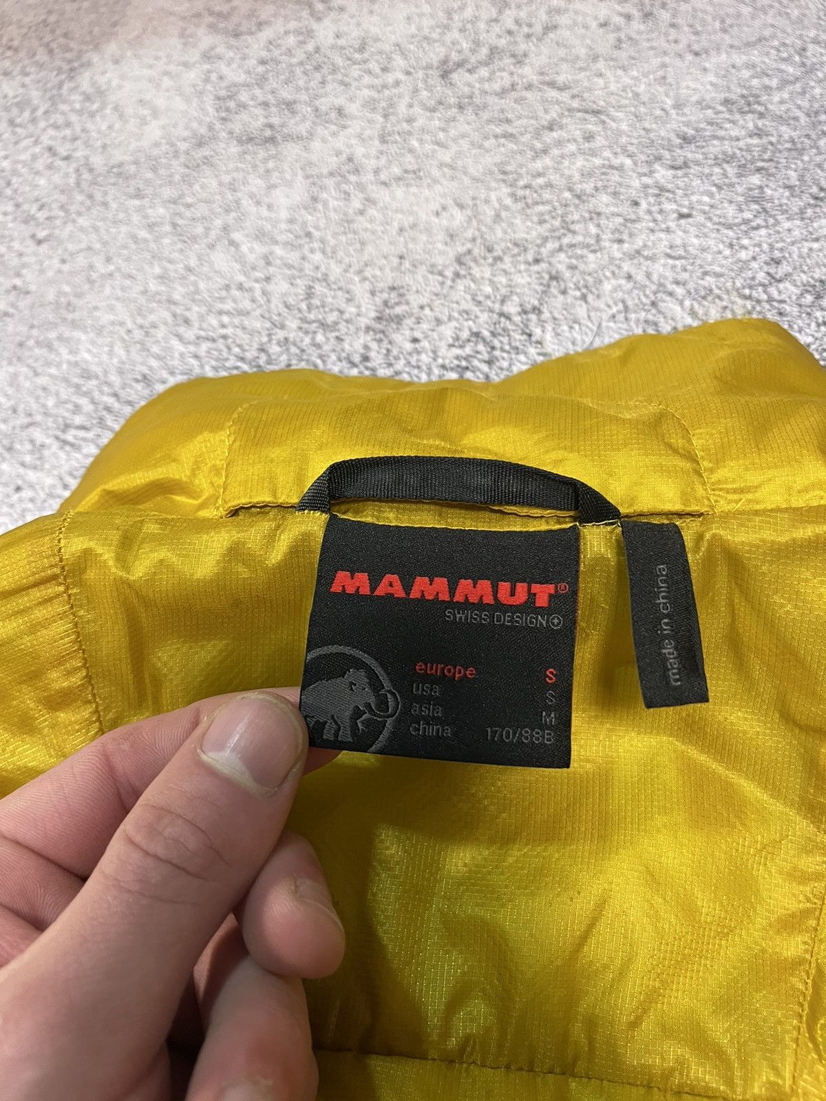 Mammut Mammut Extreme Mens Jacket Hybrid Bilateral Blue /Yellow Size US S / EU 44-46 / 1 - 16 Thumbnail