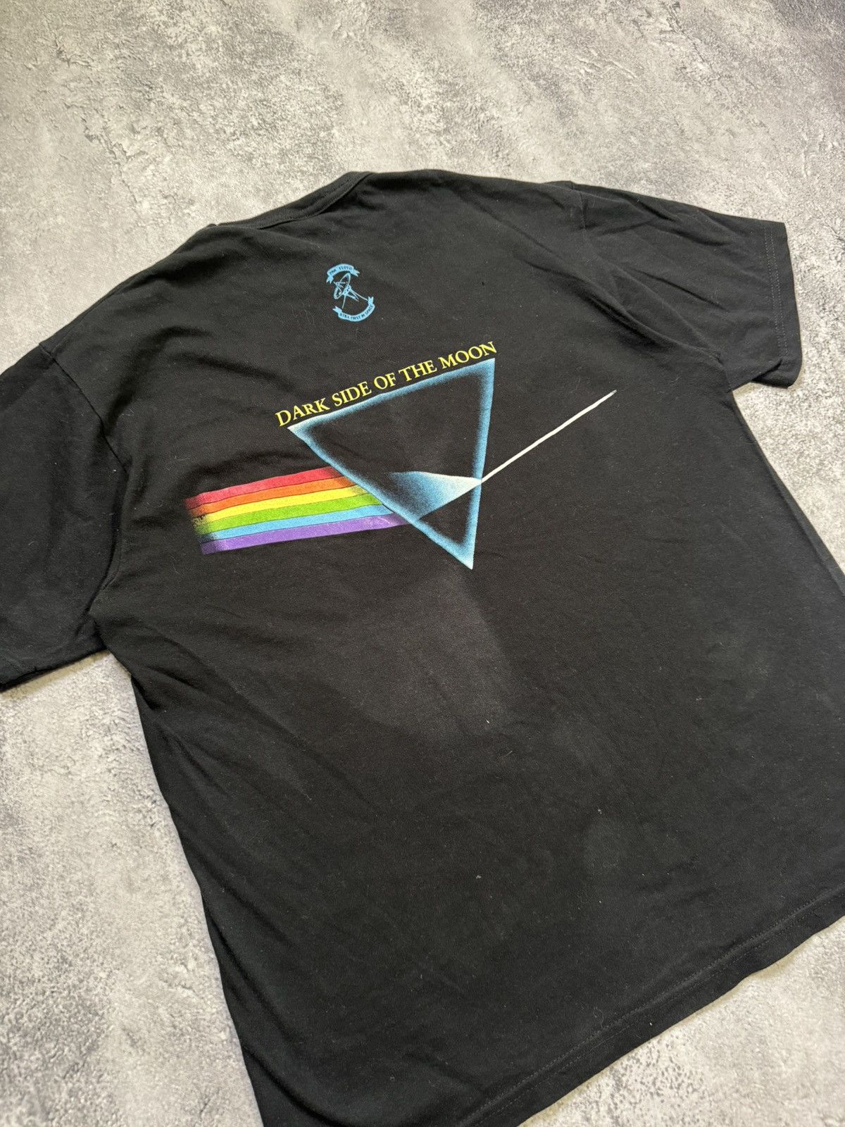 Band Tees × Pink Floyd × Vintage Vintage 1992 PINK FLOYD DARK SIDE OF THE MOON BLACK TEE Size US L / EU 52-54 / 3 - 11 Thumbnail