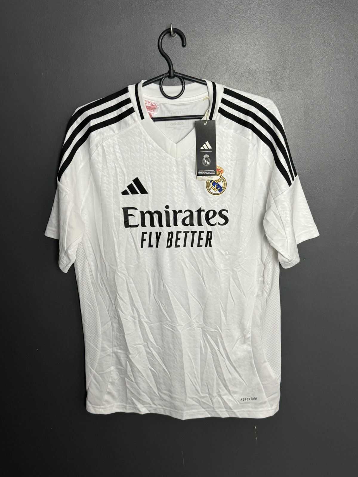 Adidas KIDS New Real Madrid 24/25 Home Bellingham Football Jersey Size US S / EU 44-46 / 1 - 2 Thumbnail