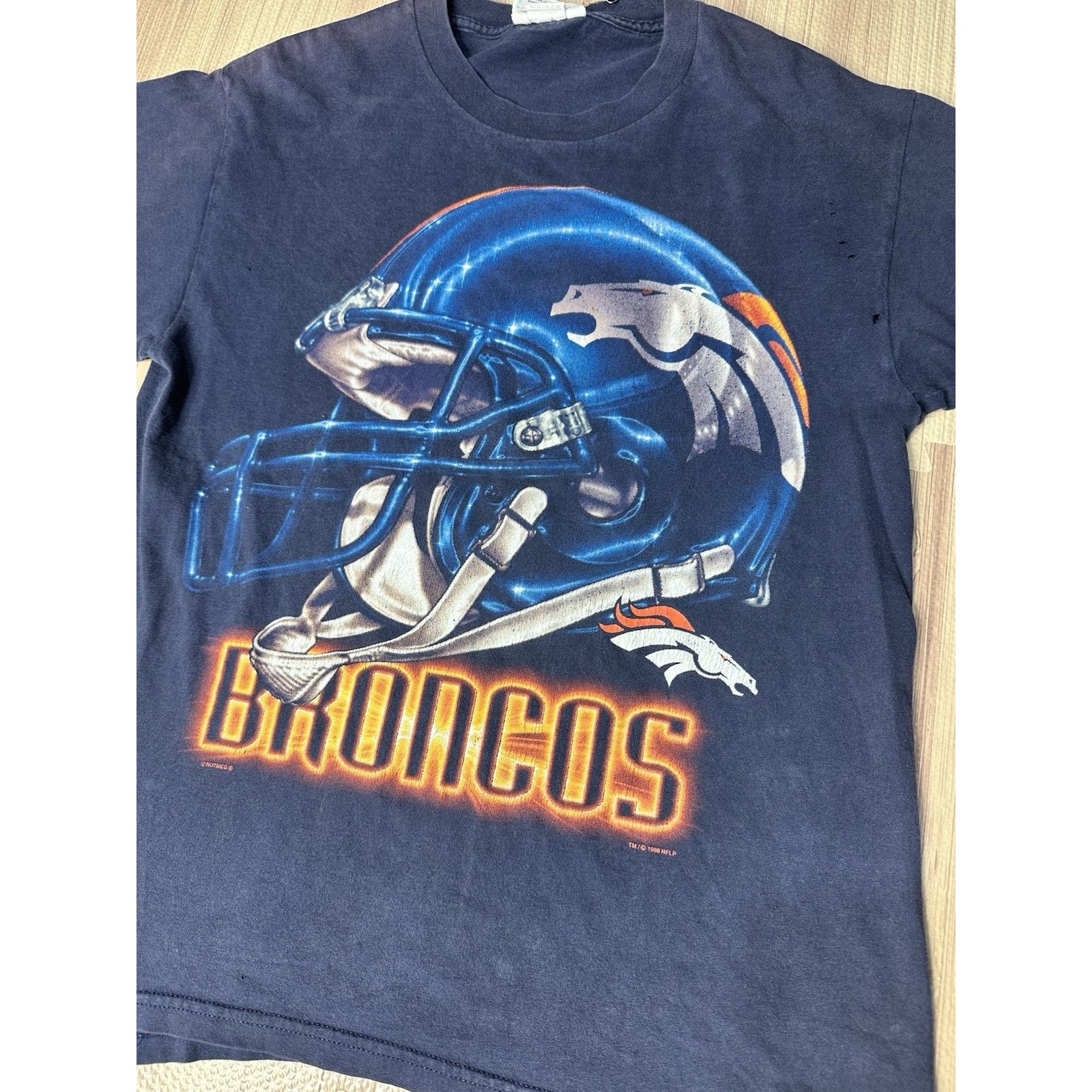 Nutmeg Vintage Denver Broncos Lee Sport s NFL Graphic T Shirt Sz M Size US M / EU 48-50 / 2 - 2 Thumbnail