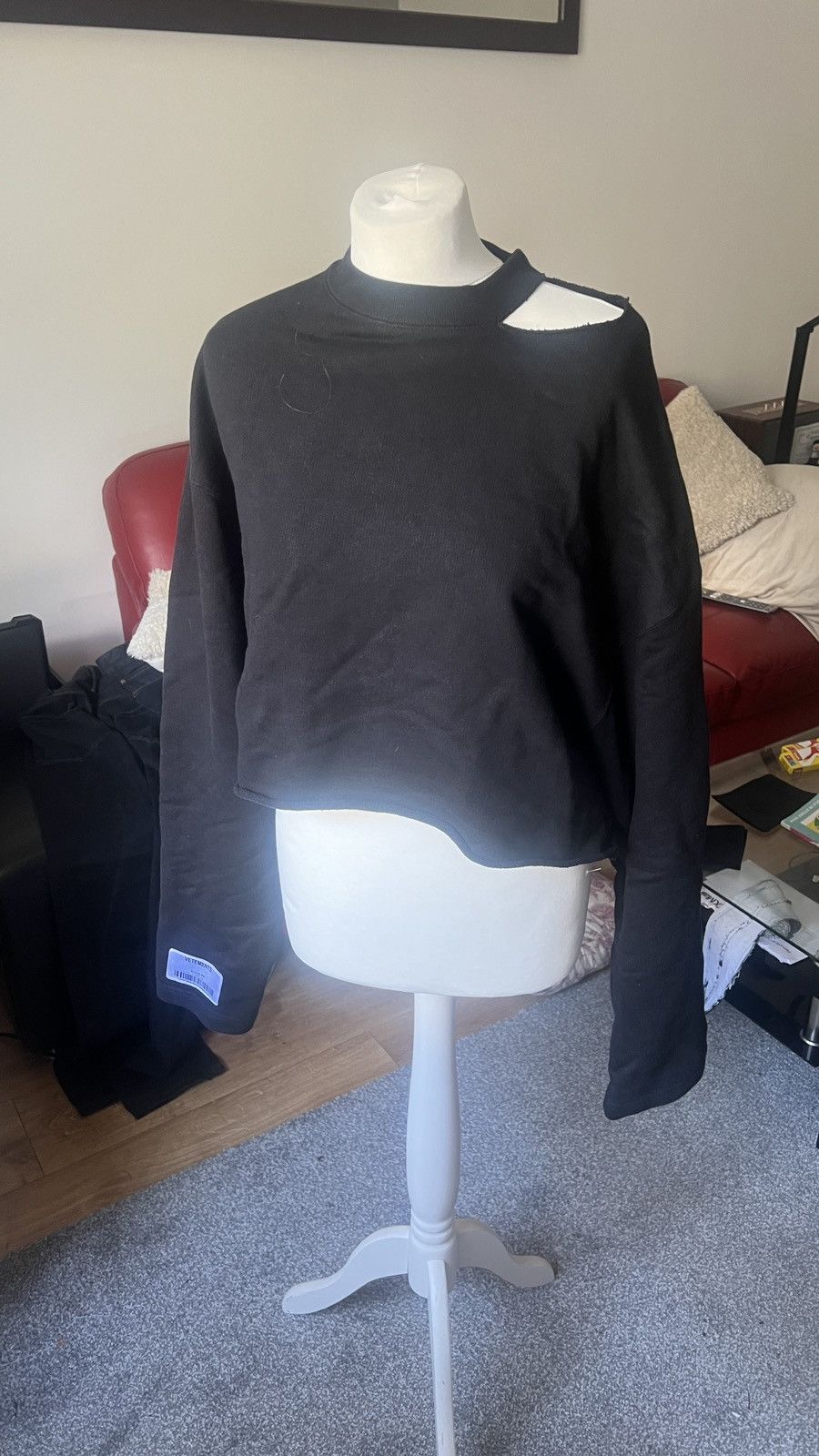 Vetements Vetements Custom Cropped Label Sweater Size M / US 6-8 / IT 42-44 - 1 Thumbnail