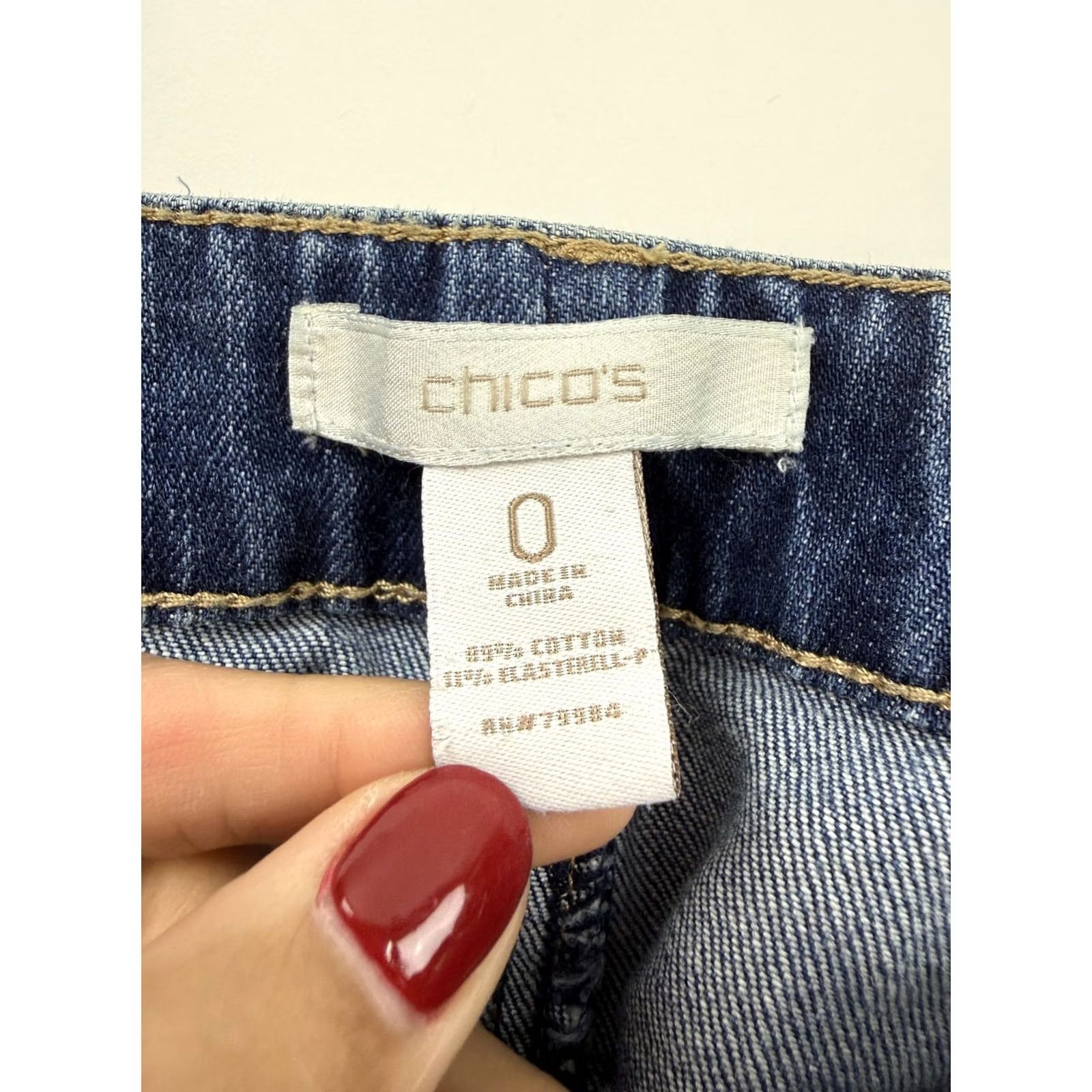 Vintage Chico's Denim Skirt 0 Blue Long Maxi Front Slit Pockets Casual Stretch Womens Size 25" / US 0 / IT 36 - 3 Thumbnail