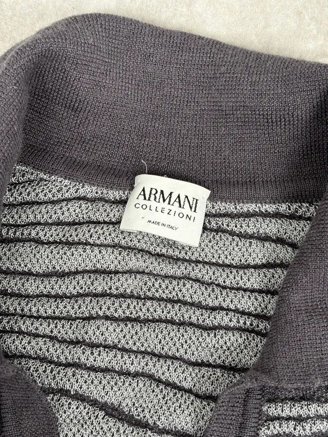 Armani Collezioni 2000s Armani Collezioni Grey Savage V Neck Polo Longsleeves Size US M / EU 48-50 / 2 - 8 Thumbnail