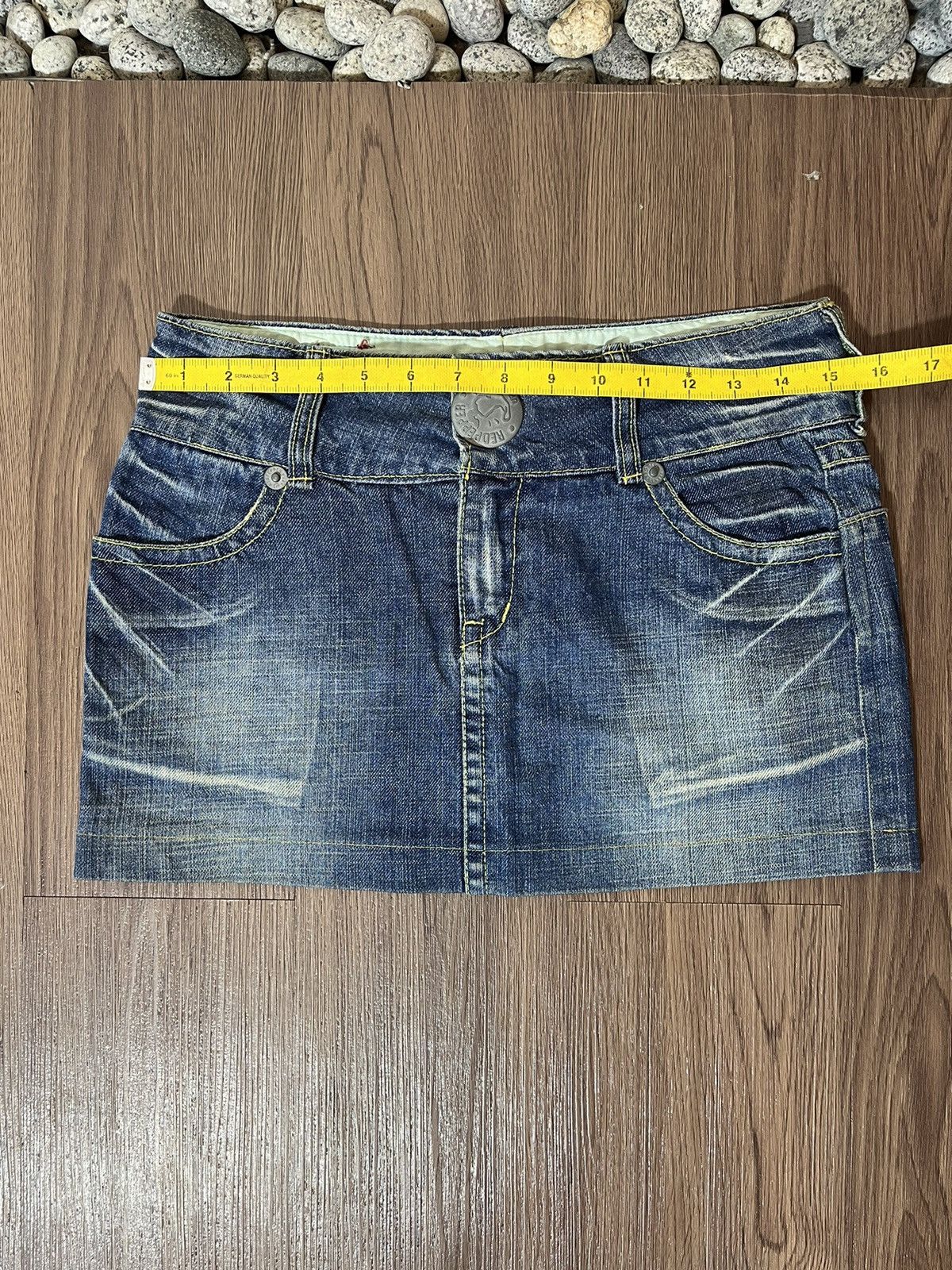 Beauty Beast × Hysteric Glamour × Japanese Brand Y2K Red Pepper whiskers mini skirt Size 31" - 8 Thumbnail