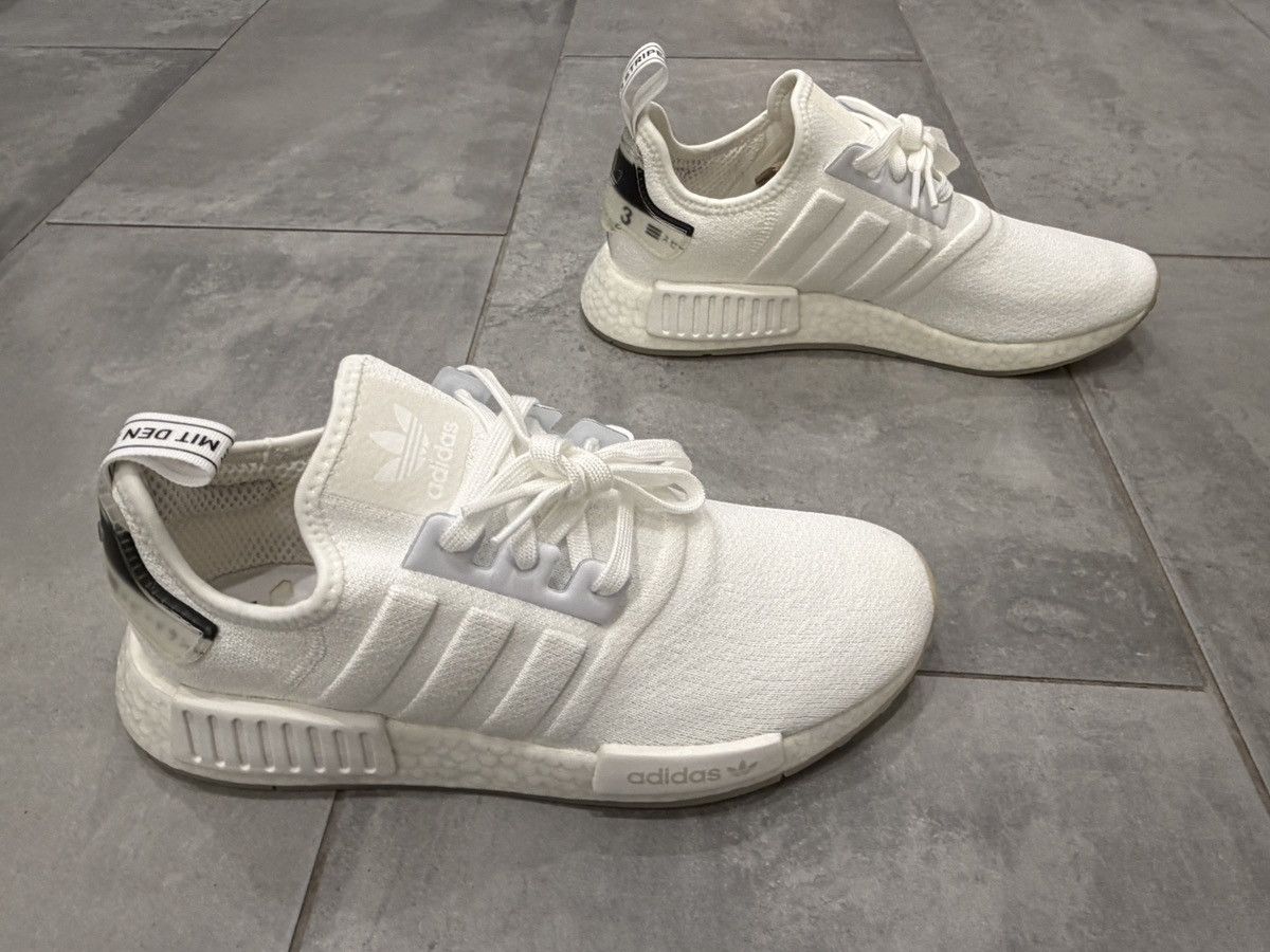 Adidas Adidas NMD_R1 'Triple White' BD7746 Size US 8.5 / EU 41-42 - 7 Thumbnail