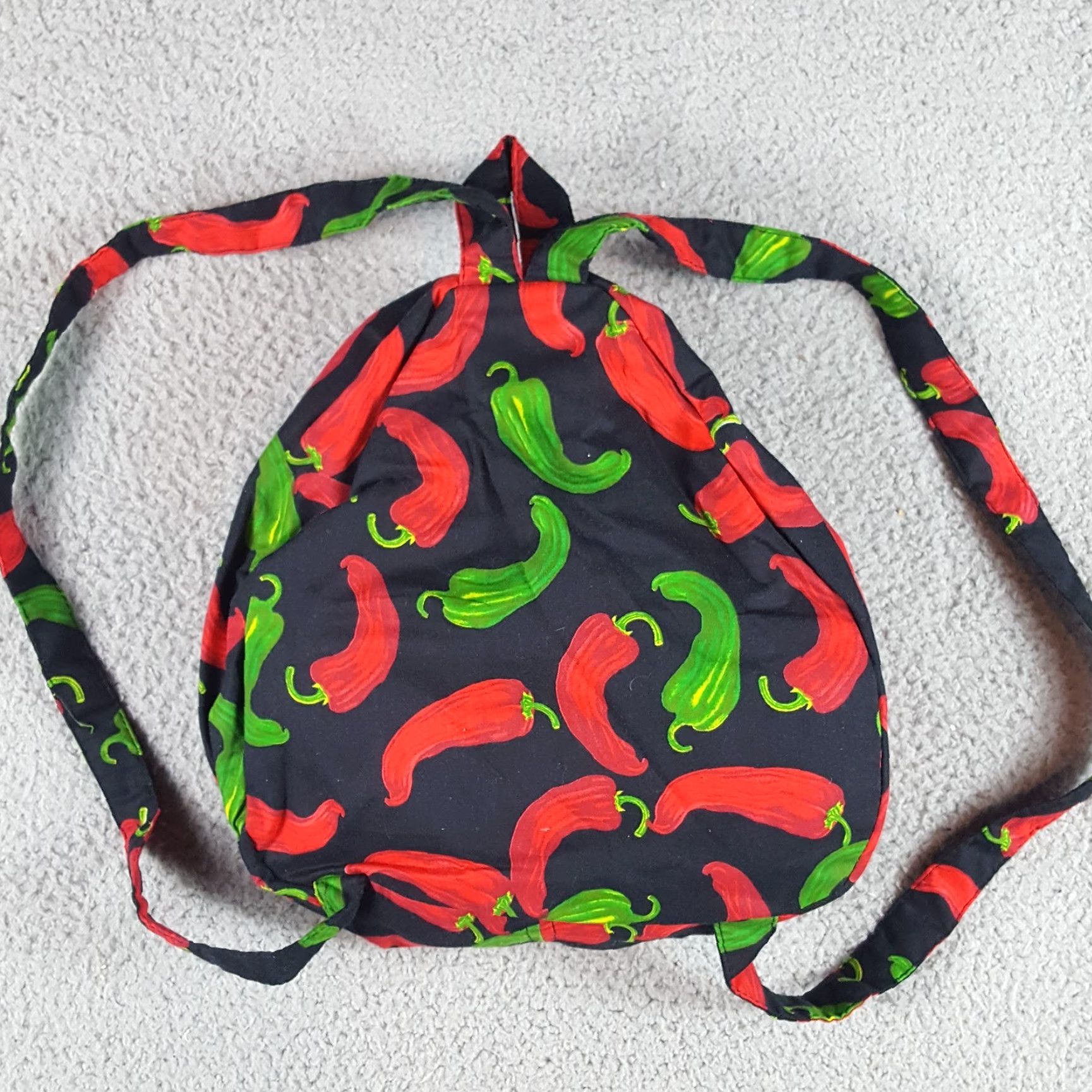 Vintage VINTAGE 80s Infinity Chic Black Sling Backpack Small Shoulder Bag Tropical Chili Pepper Ocean Retro Womens Size ONE SIZE - 5 Thumbnail