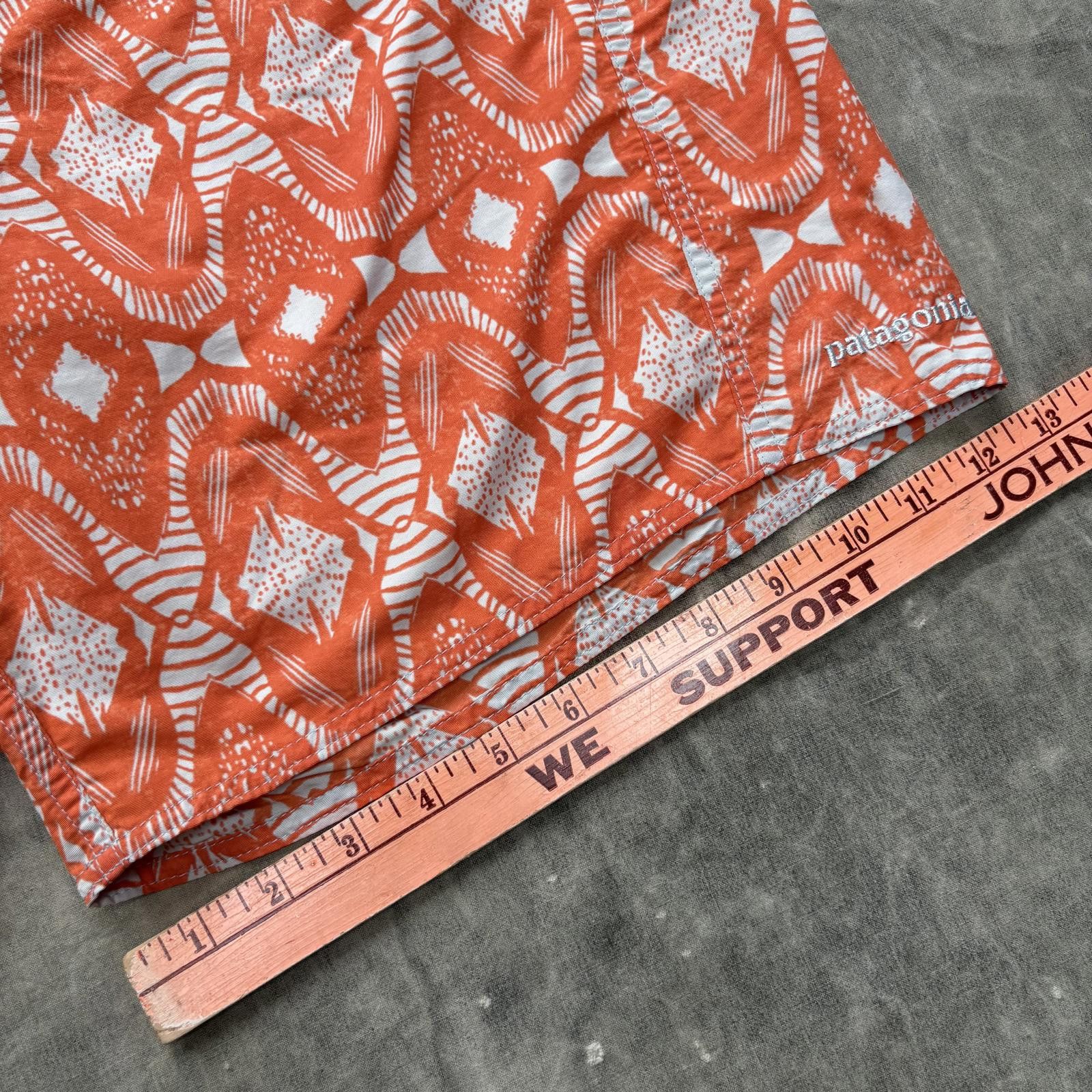 Patagonia Patagonia Wavefarer Adjustable AOP Tribal Print Board Shorts Size US 36 / EU 52 - 3 Thumbnail