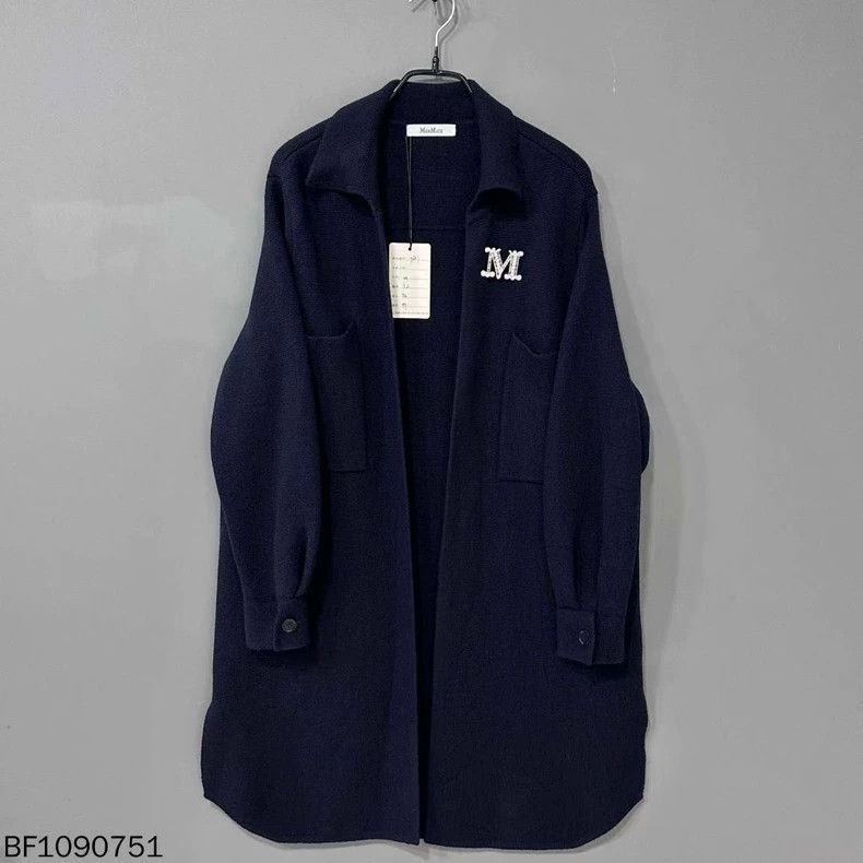 Max Mara Max Mara Pure wool cardigan jacket Size M / US 6-8 / IT 42-44 - 1 Thumbnail