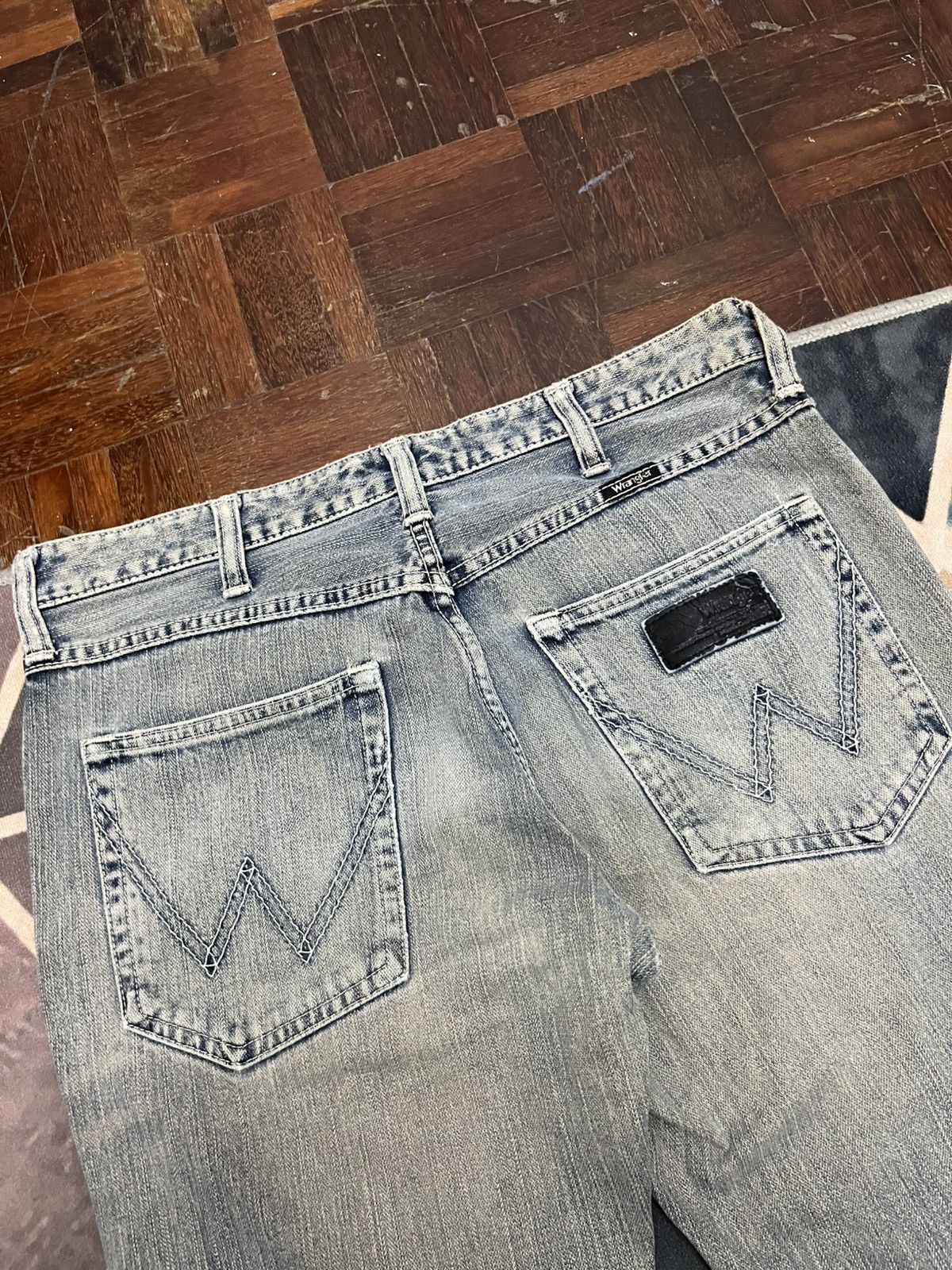 Le Grande Bleu (L.G.B.) 💥Vintage Trashed Wrangler Distressed FLARE Jeans Size US 31 - 12 Thumbnail