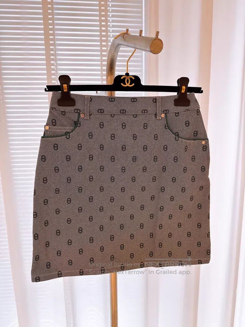 Hermes Pig Nose Button Denim Skirt
