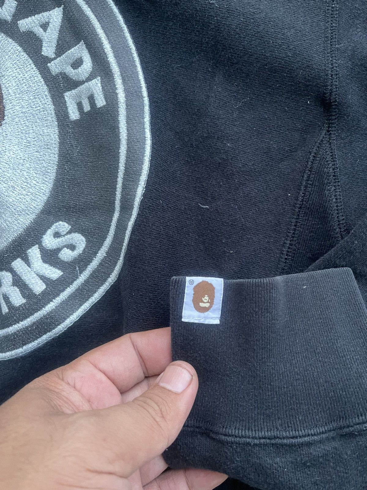 Bape 🔥HOT🇯🇵🔥VINTAGE BATHING APE BUSY WORKS TEE VERY RARE Size US M / EU 48-50 / 2 - 6 Thumbnail