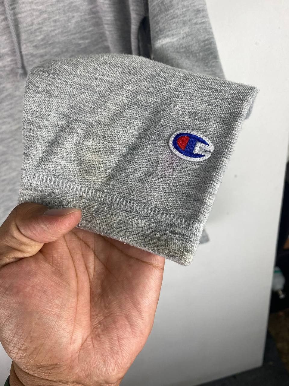 Champion vintage champion sweatshirt very nice design Size US L / EU 52-54 / 3 - 4 Thumbnail