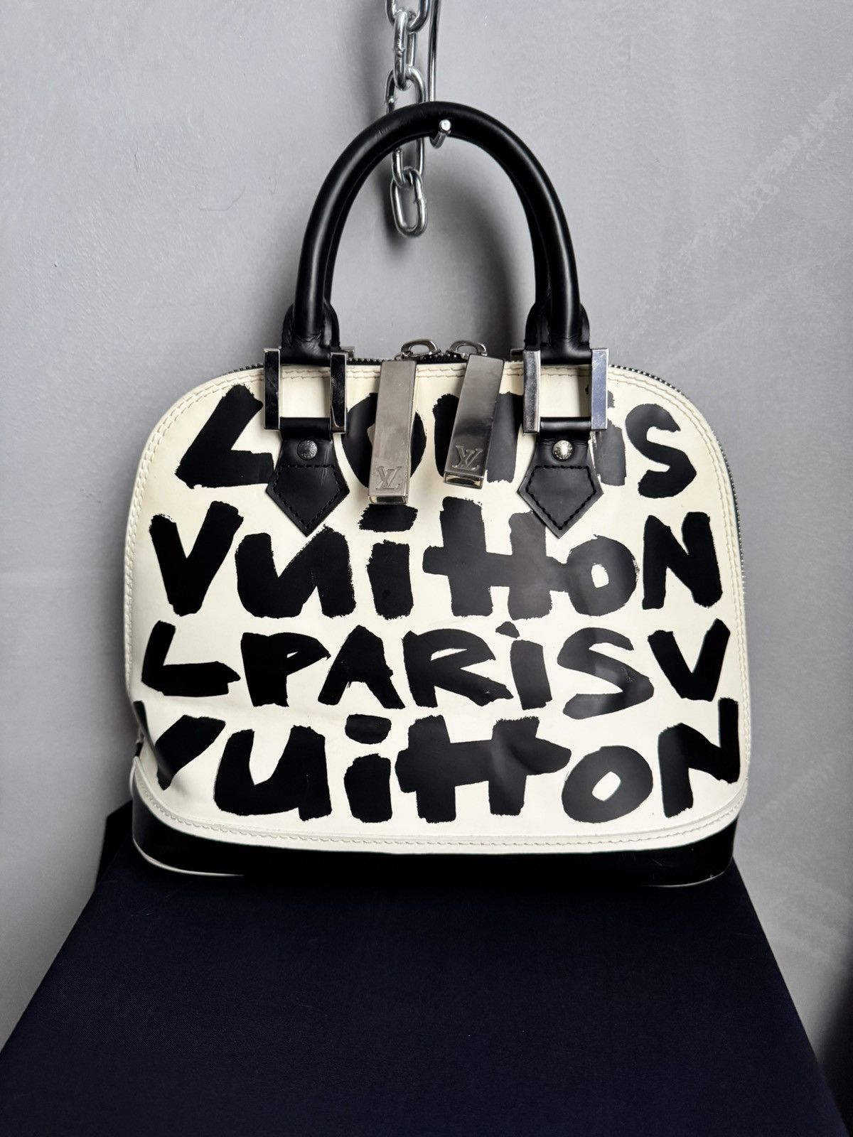 Louis Vuitton Louis Vuitton x Stephen Sprouse Graffiti alma bag 09 BA0051 Size ONE SIZE - 1 Thumbnail